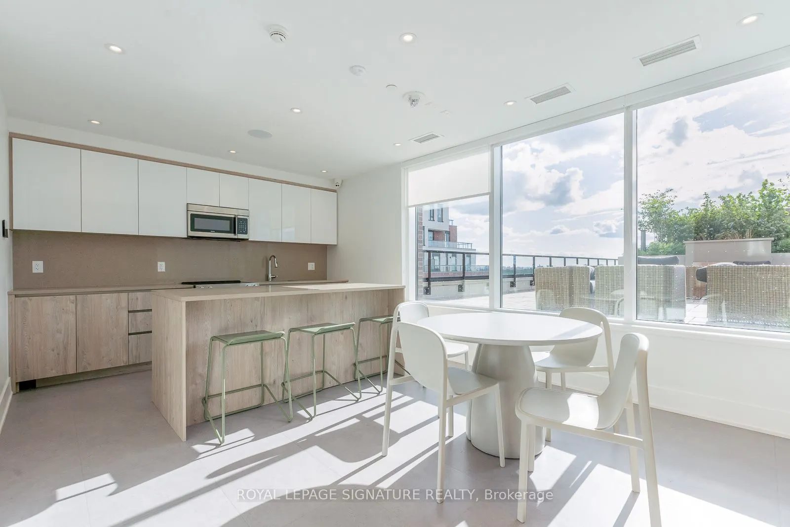 3100 Keele Street, #824