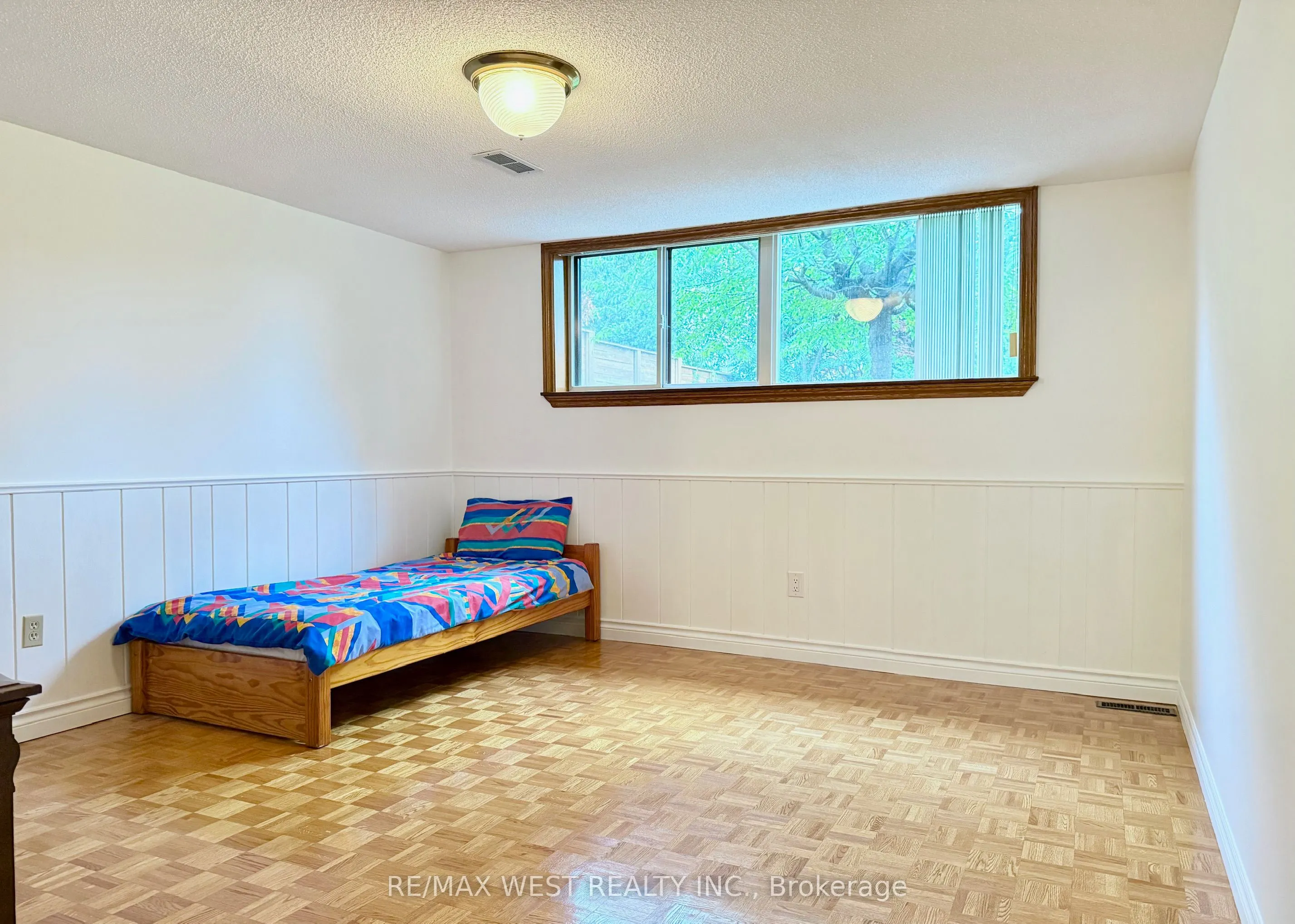15 Newell Court, #BSMT