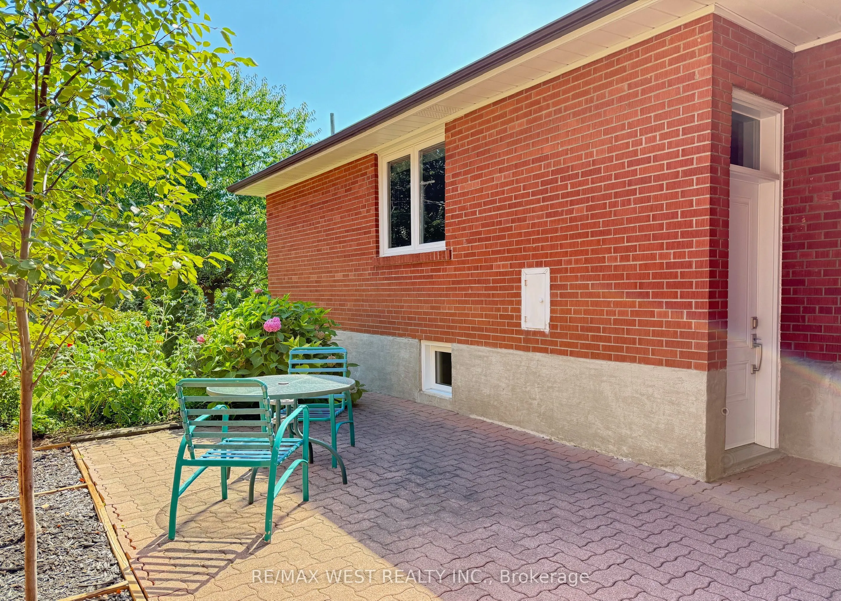 15 Newell Court, #BSMT