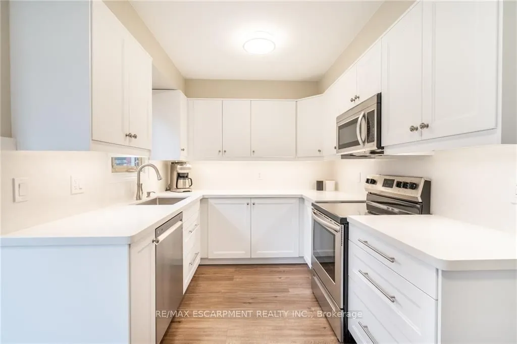 895 Maple Avenue, #118