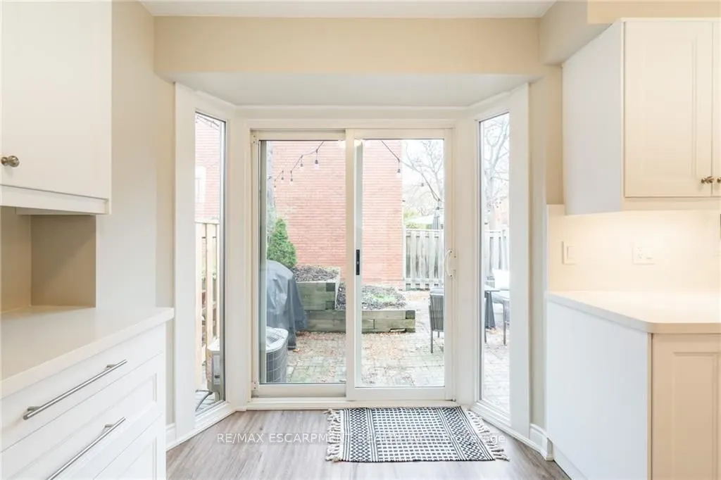 895 Maple Avenue, #118