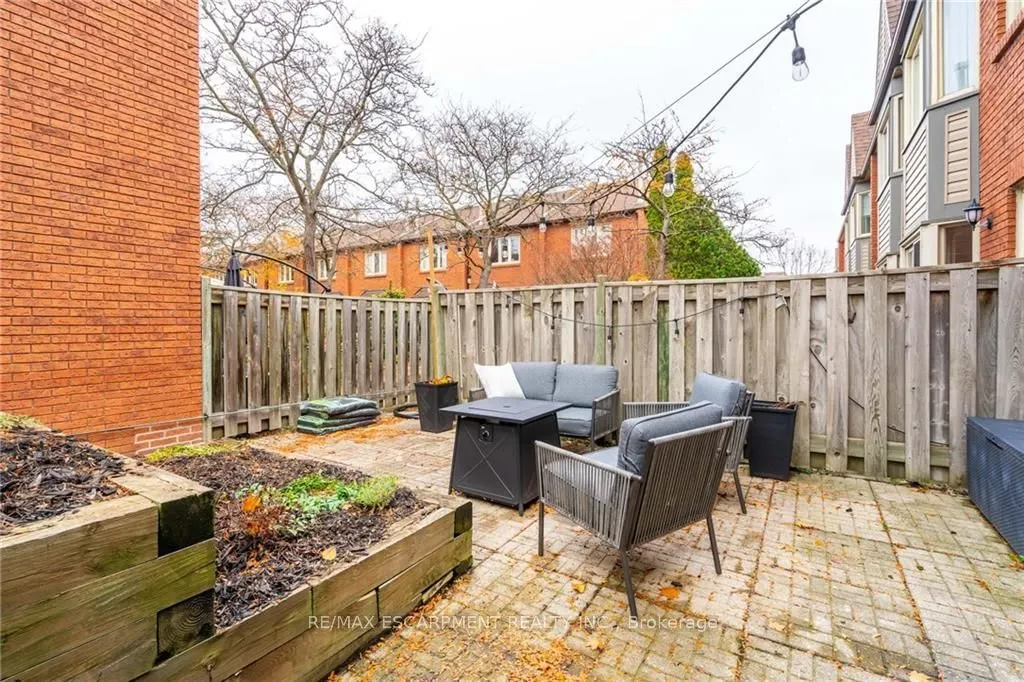 895 Maple Avenue, #118