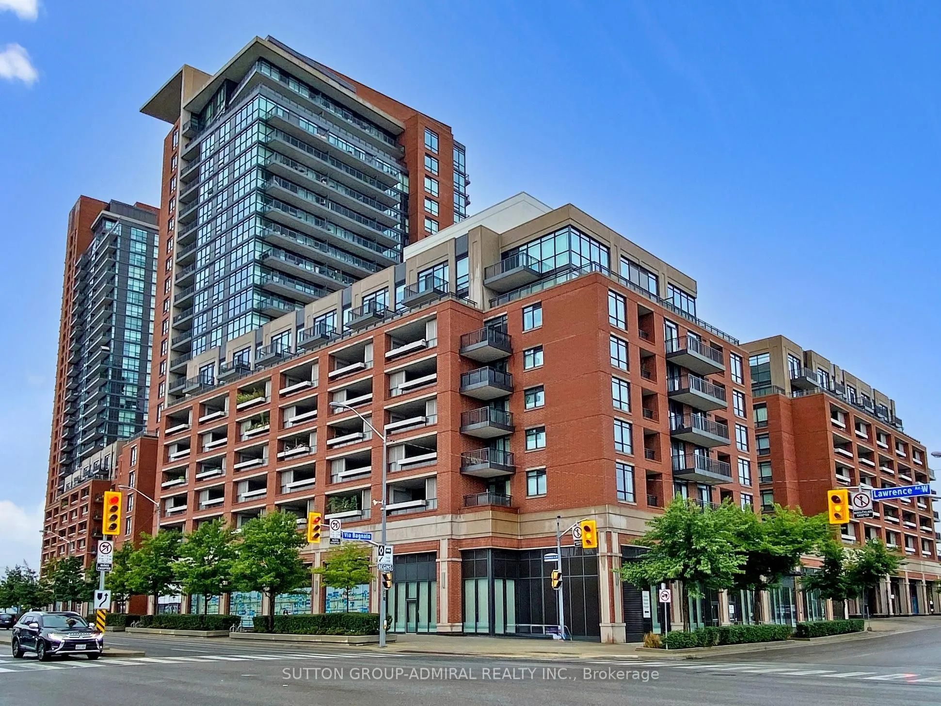 800 Lawrence Avenue W, #2017