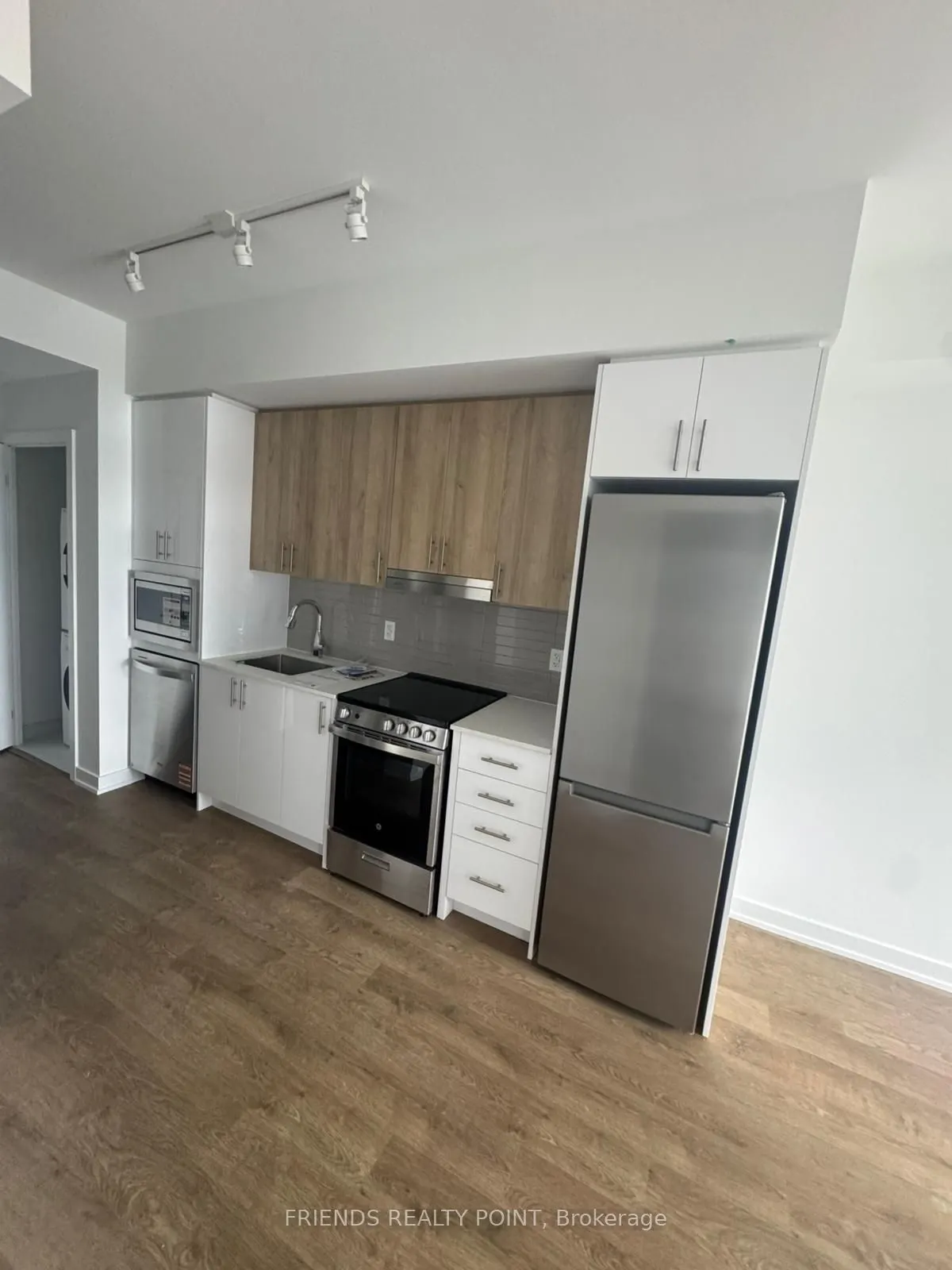 5105 Hurontario Street, #3110
