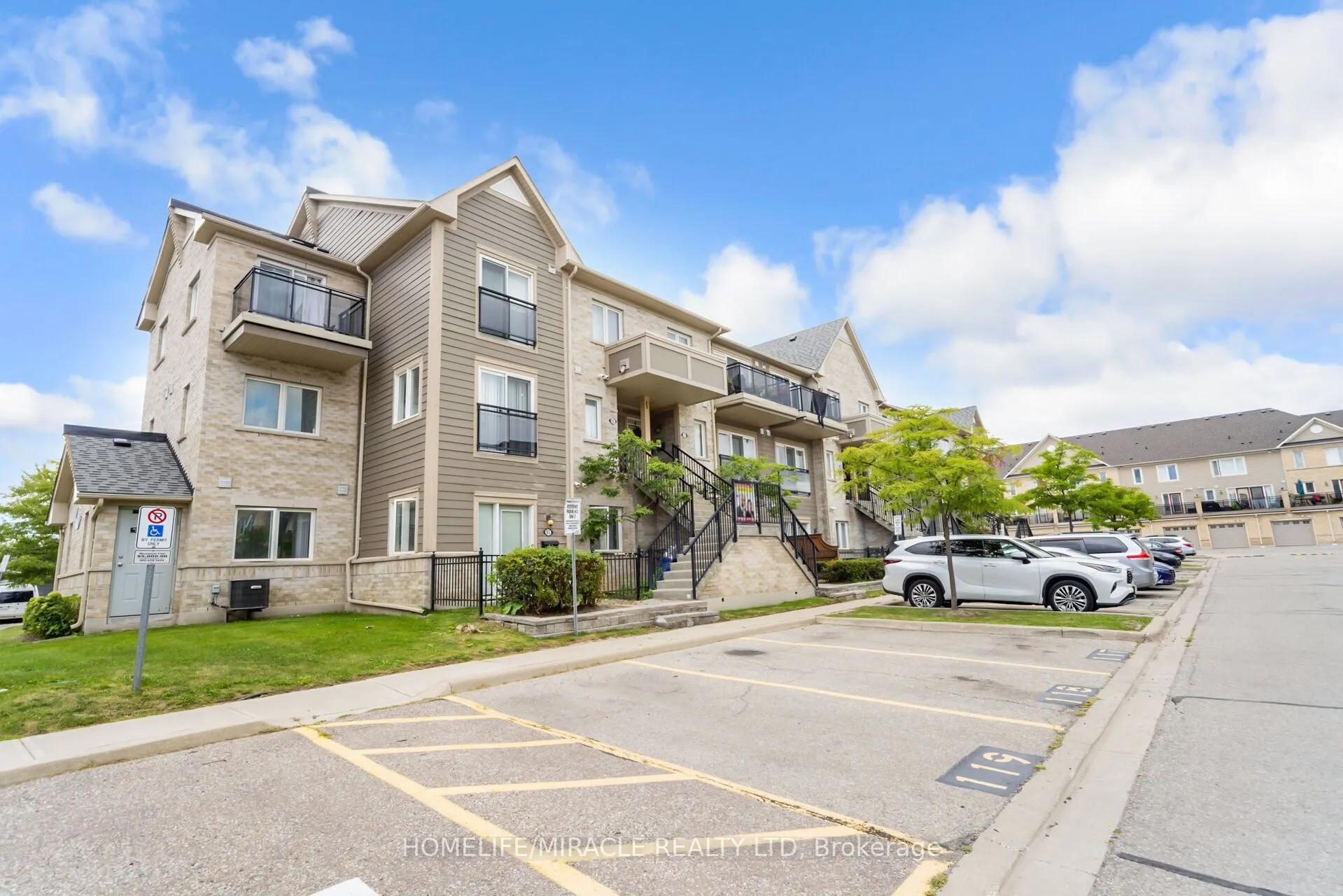 60 Fairwood Circle, #85