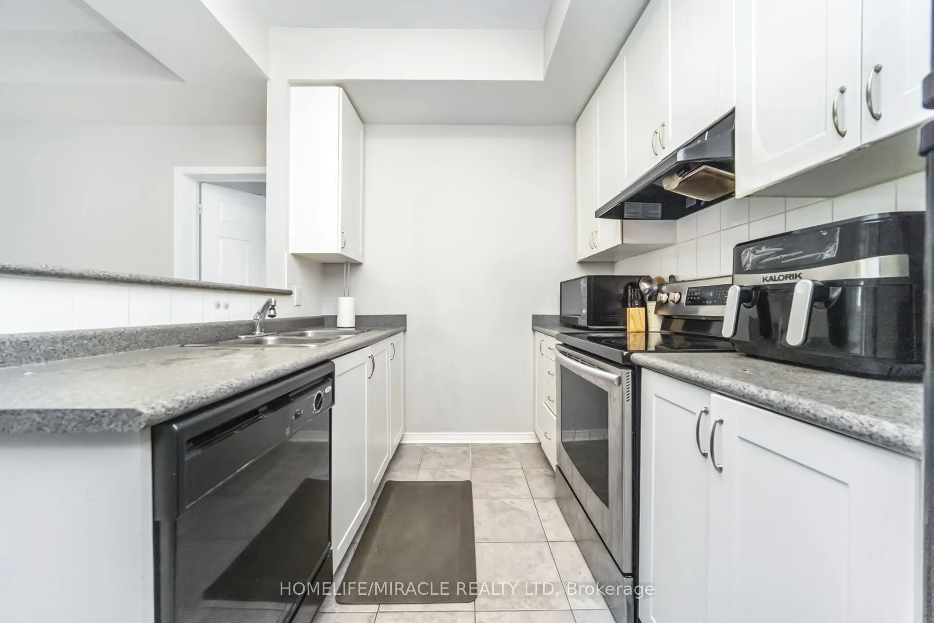 60 Fairwood Circle, #85