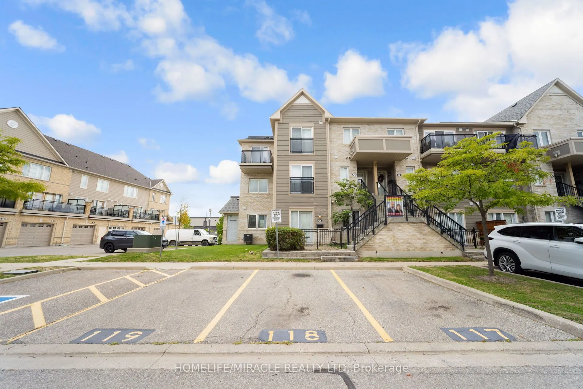 60 Fairwood Circle, #85