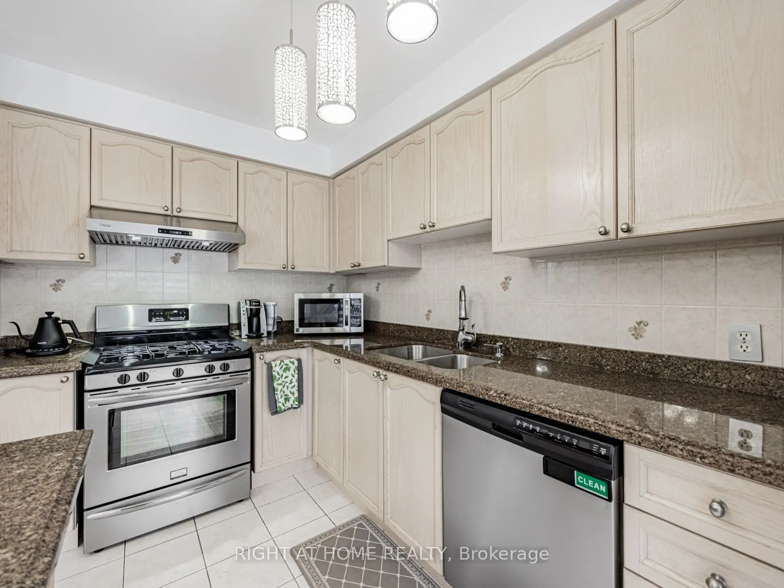 5326 Marblewood Drive