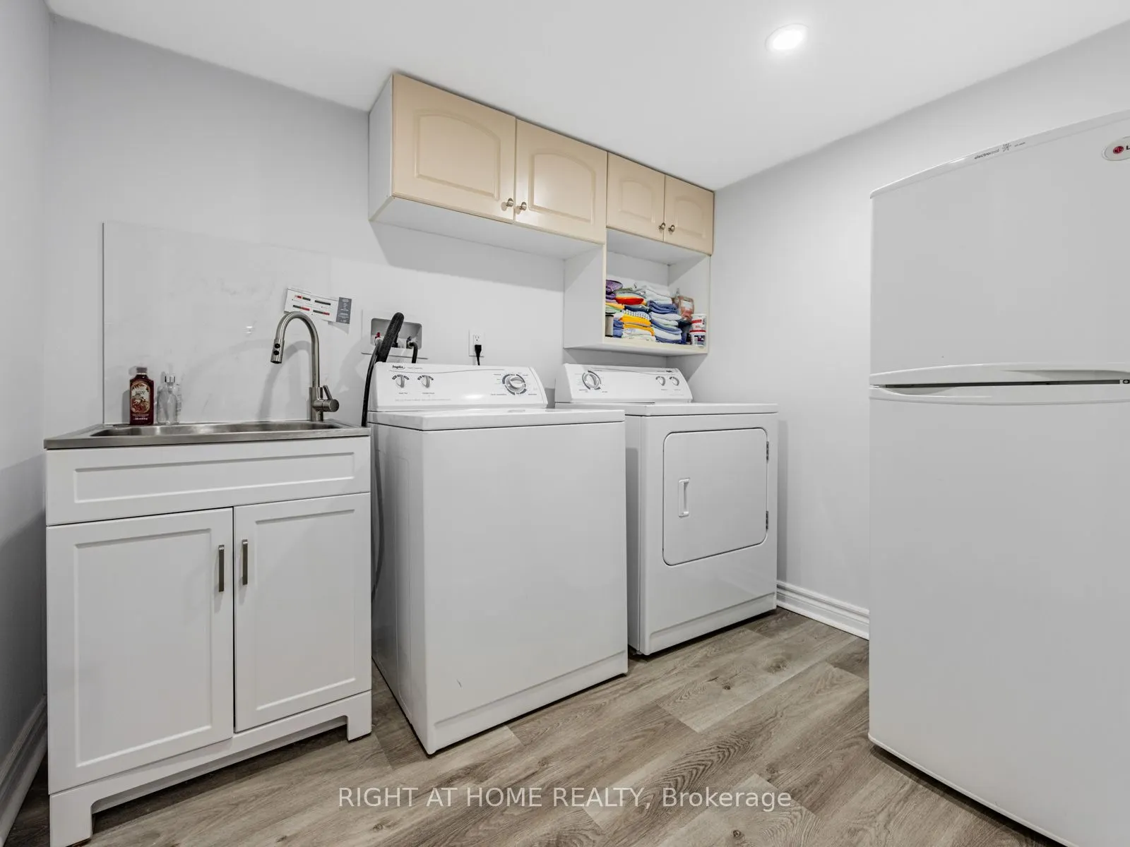 5326 Marblewood Drive