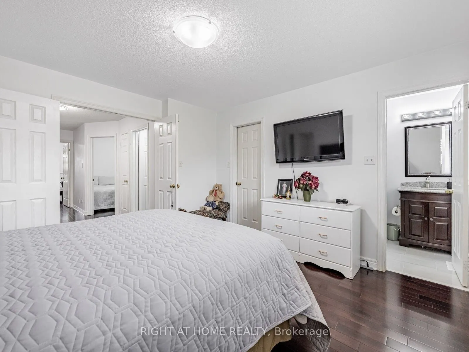 5326 Marblewood Drive