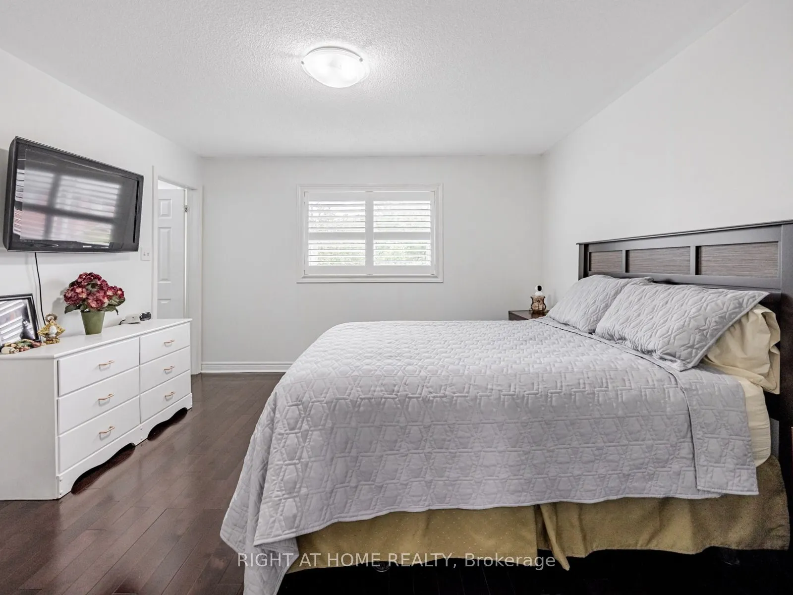 5326 Marblewood Drive