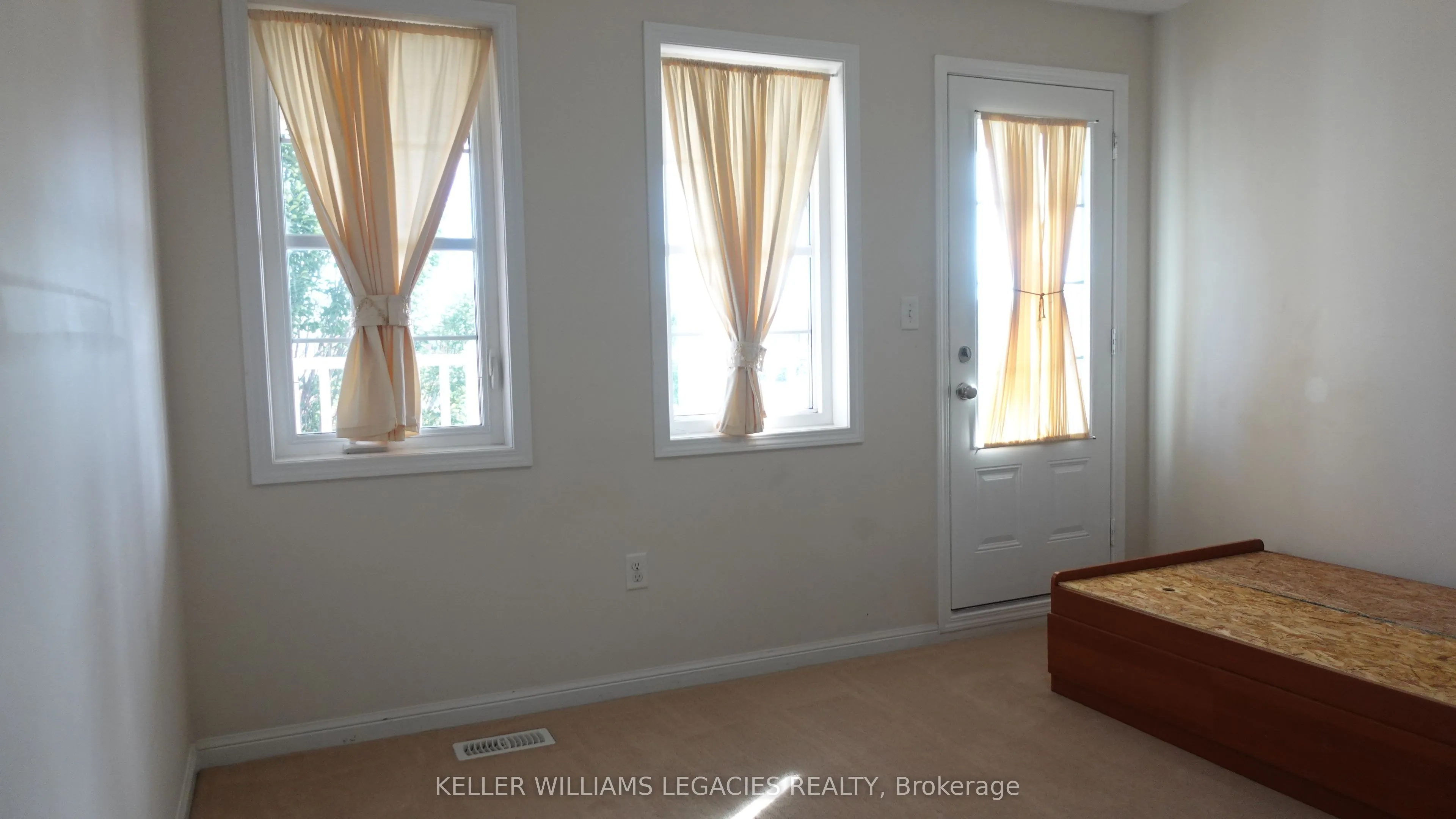 55 Bleasdale Avenue, #Main