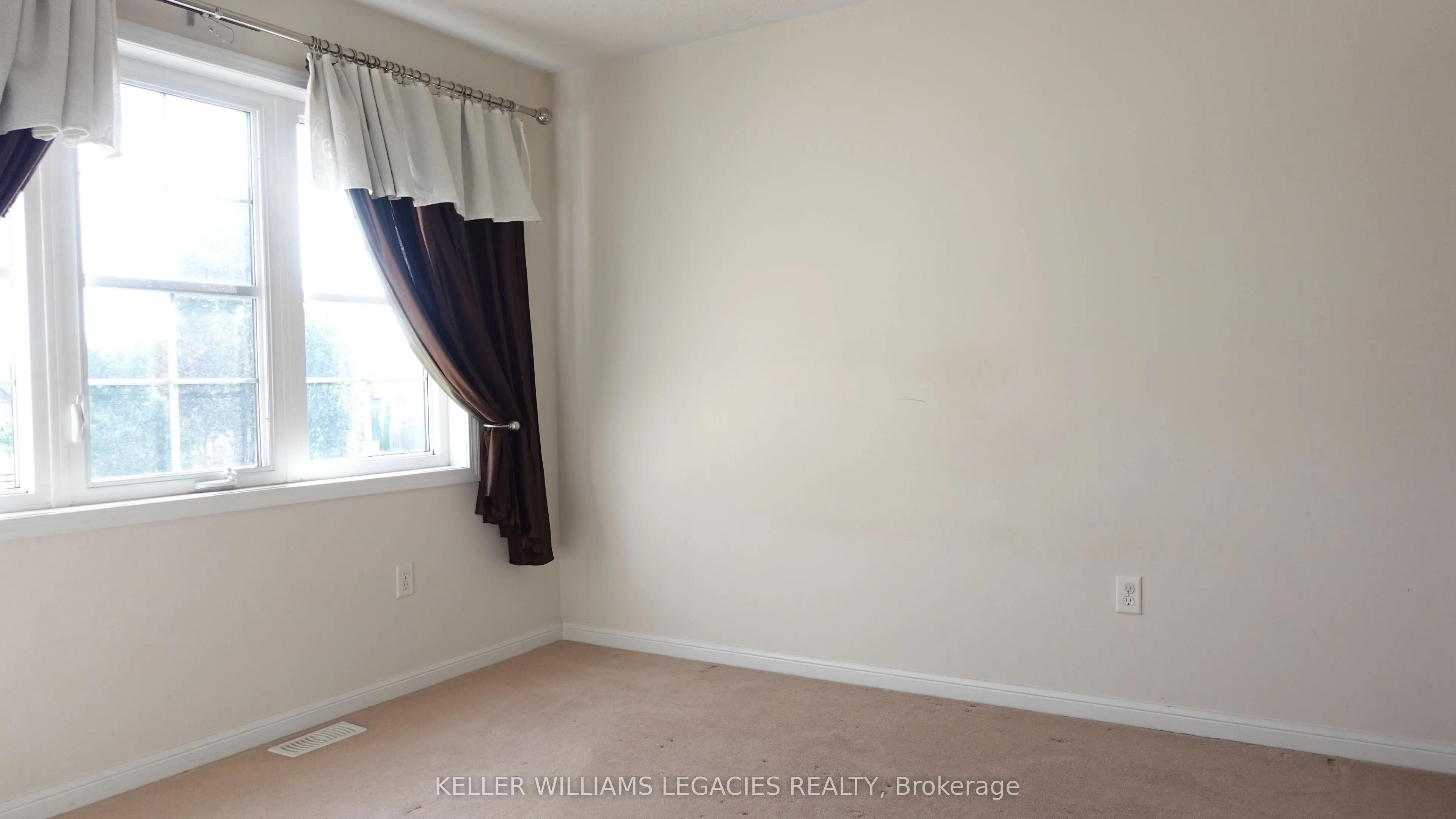 55 Bleasdale Avenue, #Main