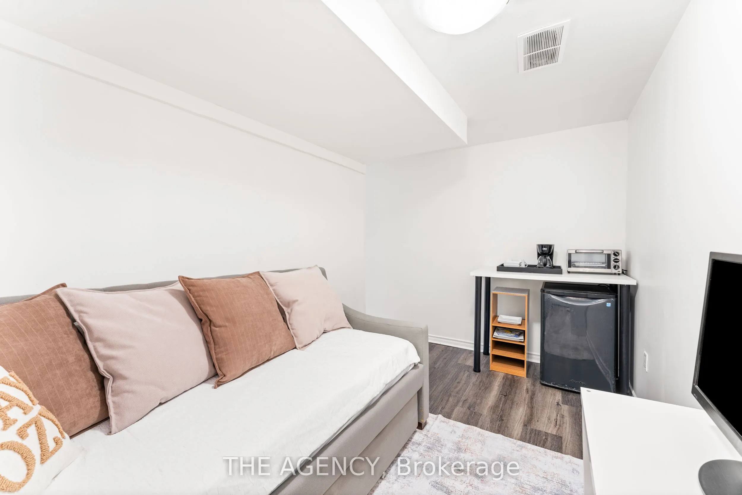 35 McMullen Crescent, #35