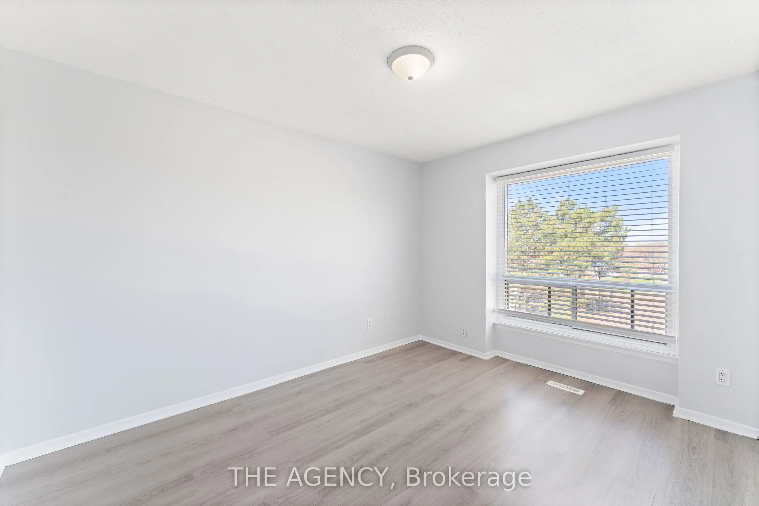 35 McMullen Crescent, #35