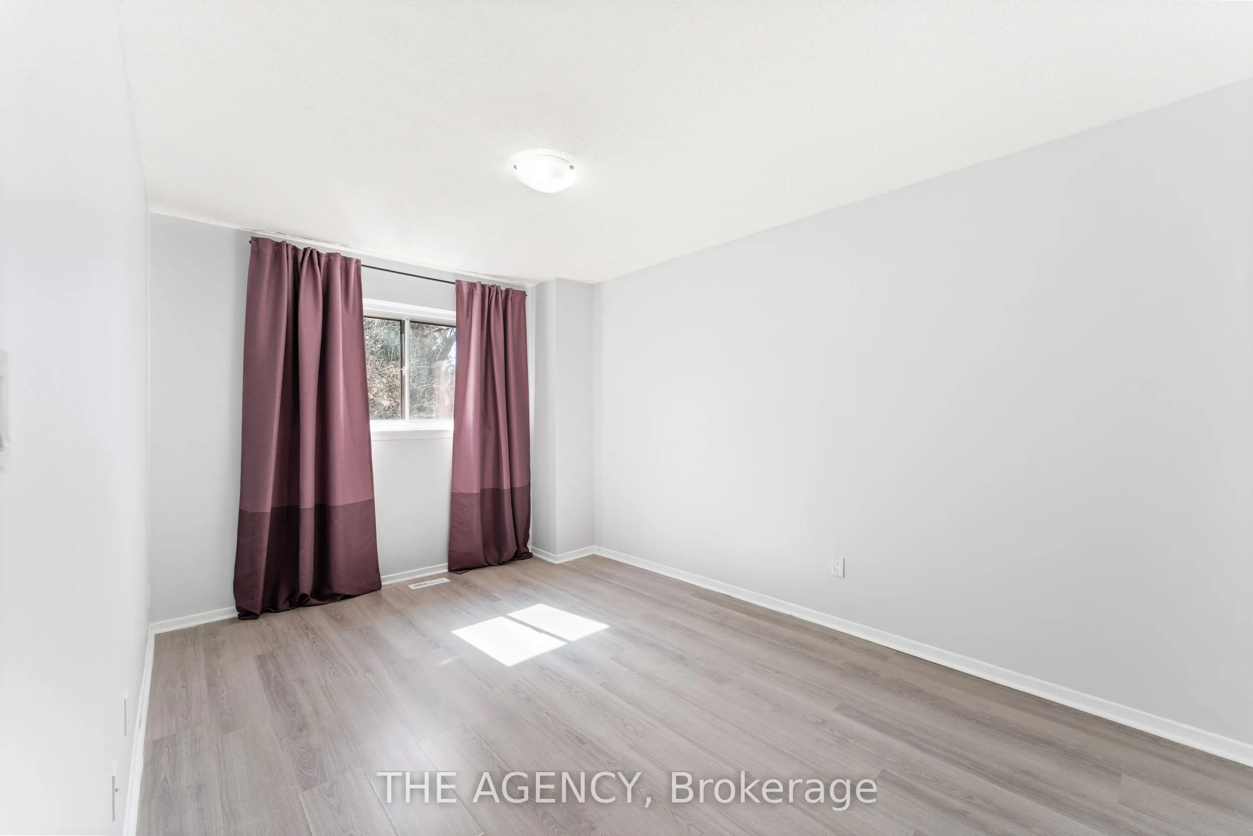 35 McMullen Crescent, #35