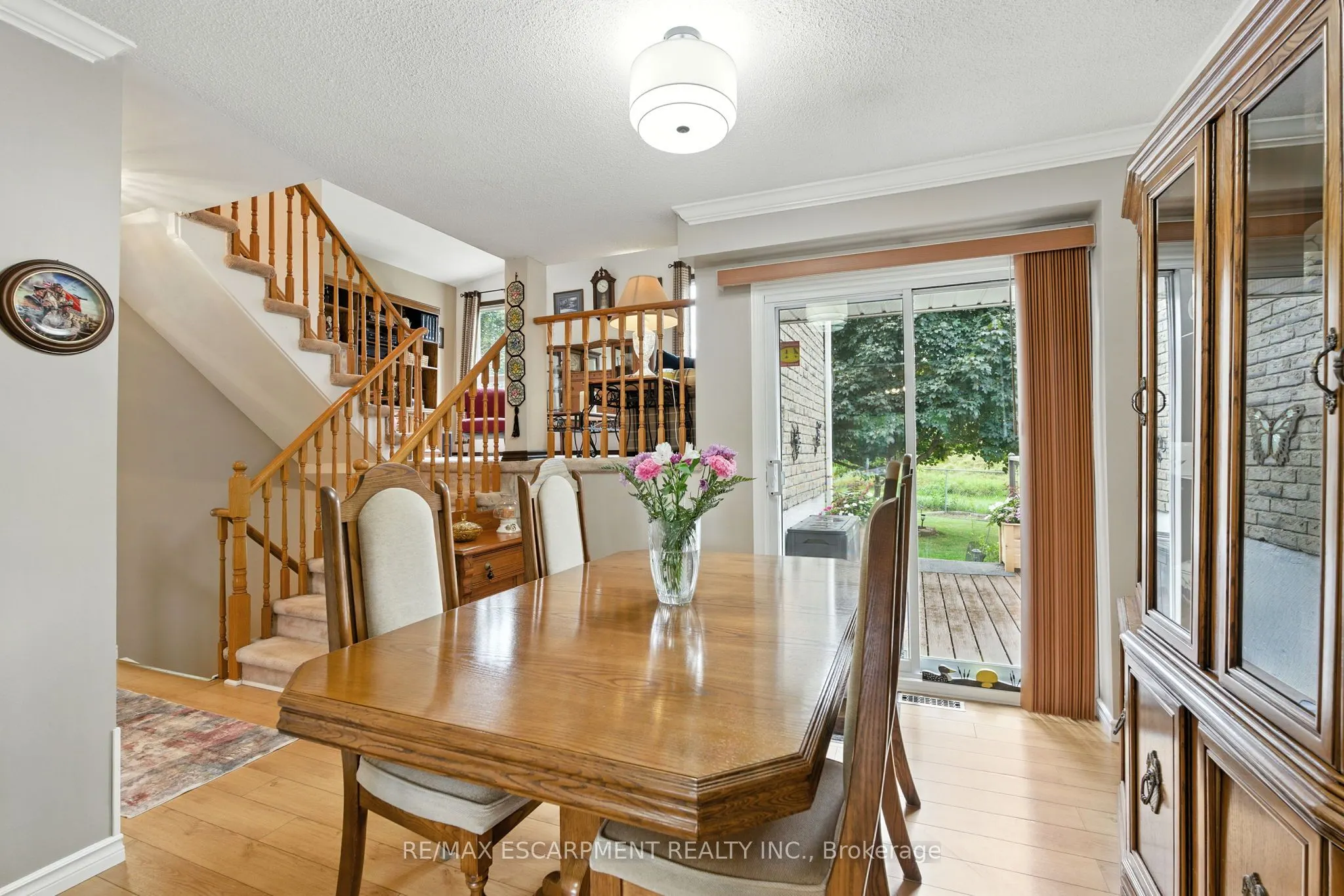 2194 Silverbirch Court