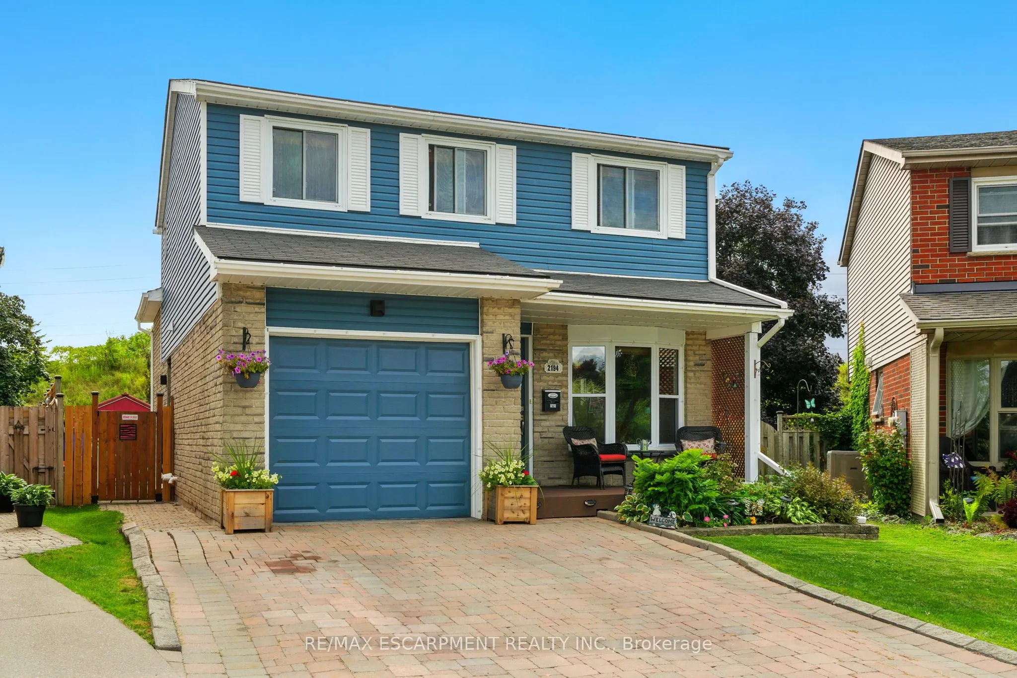 2194 Silverbirch Court