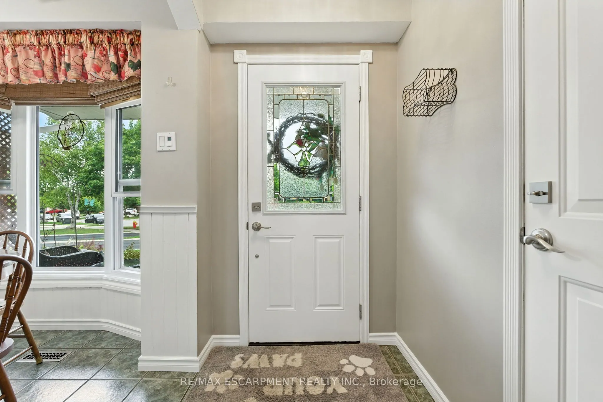 2194 Silverbirch Court