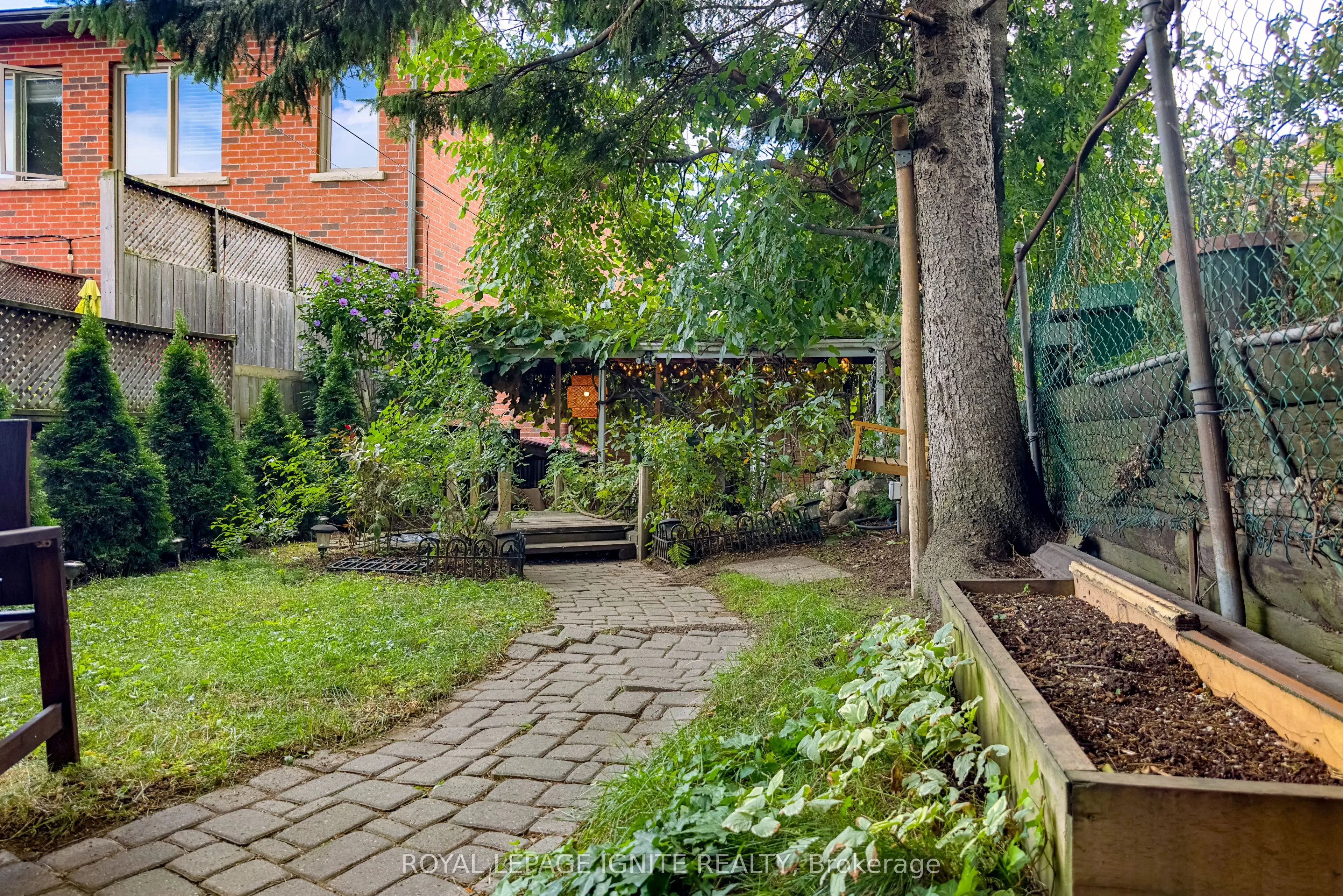 482 Mcroberts Avenue