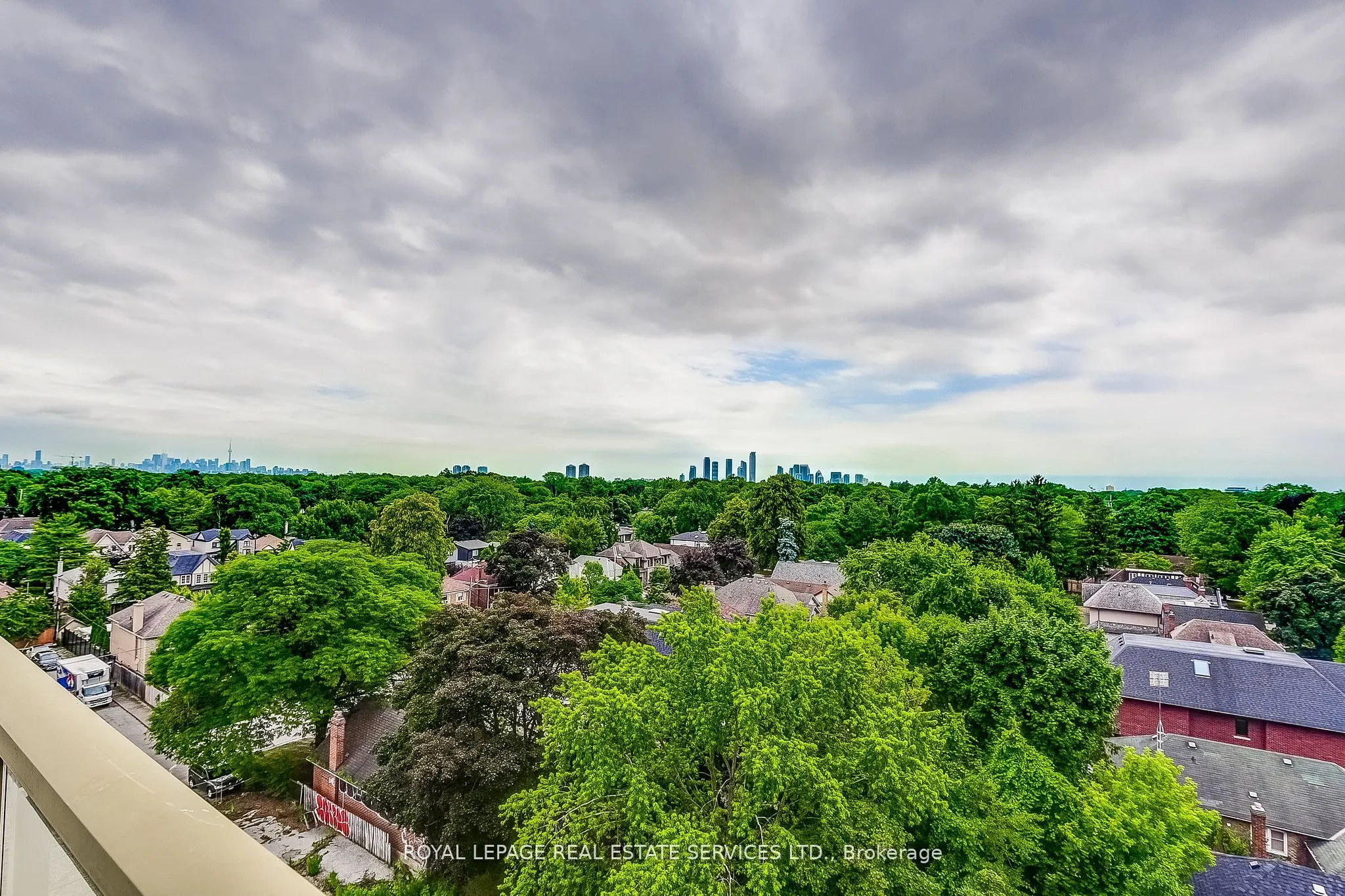 935 Royal York Road SE, #208