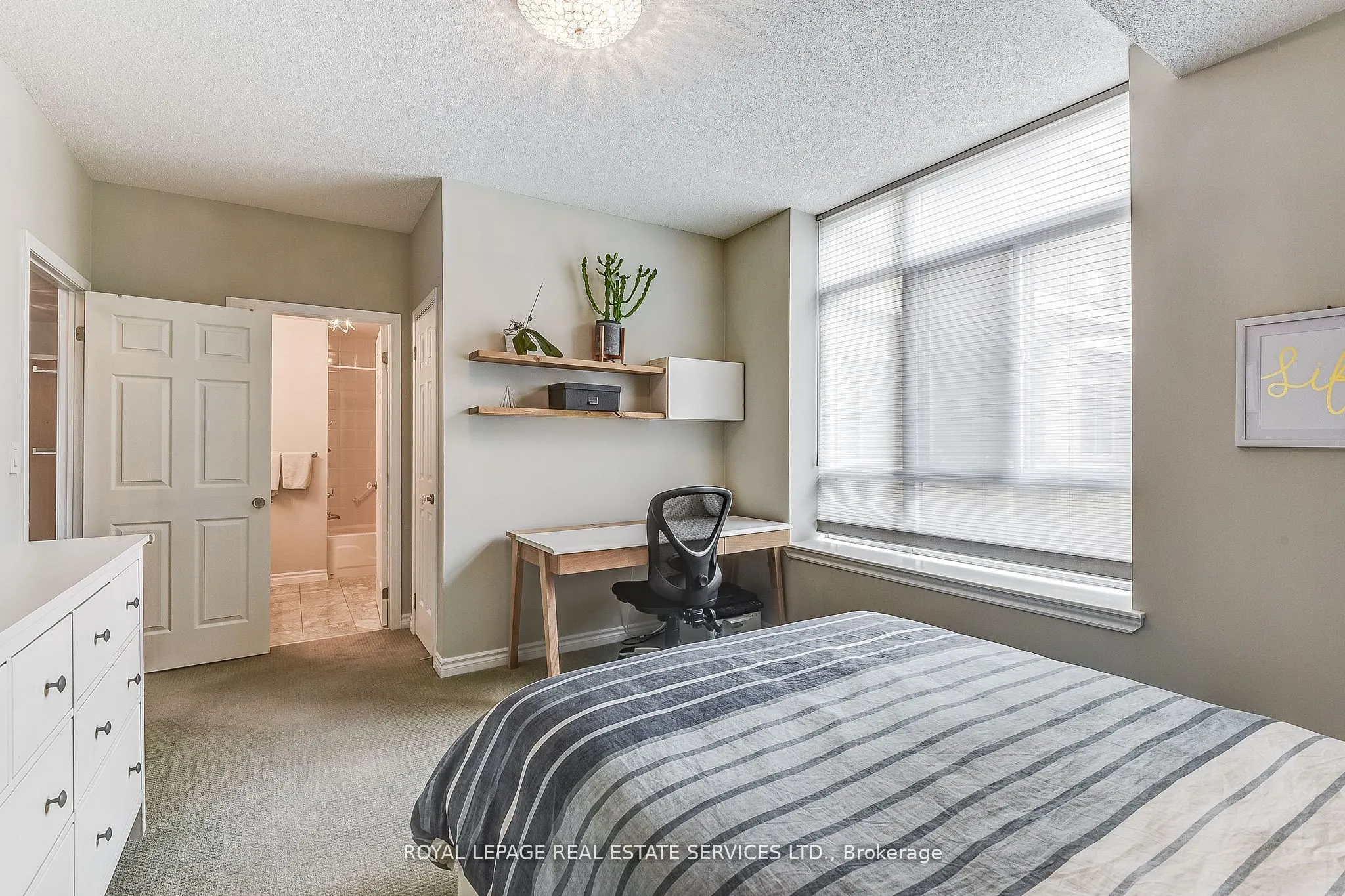 935 Royal York Road SE, #208