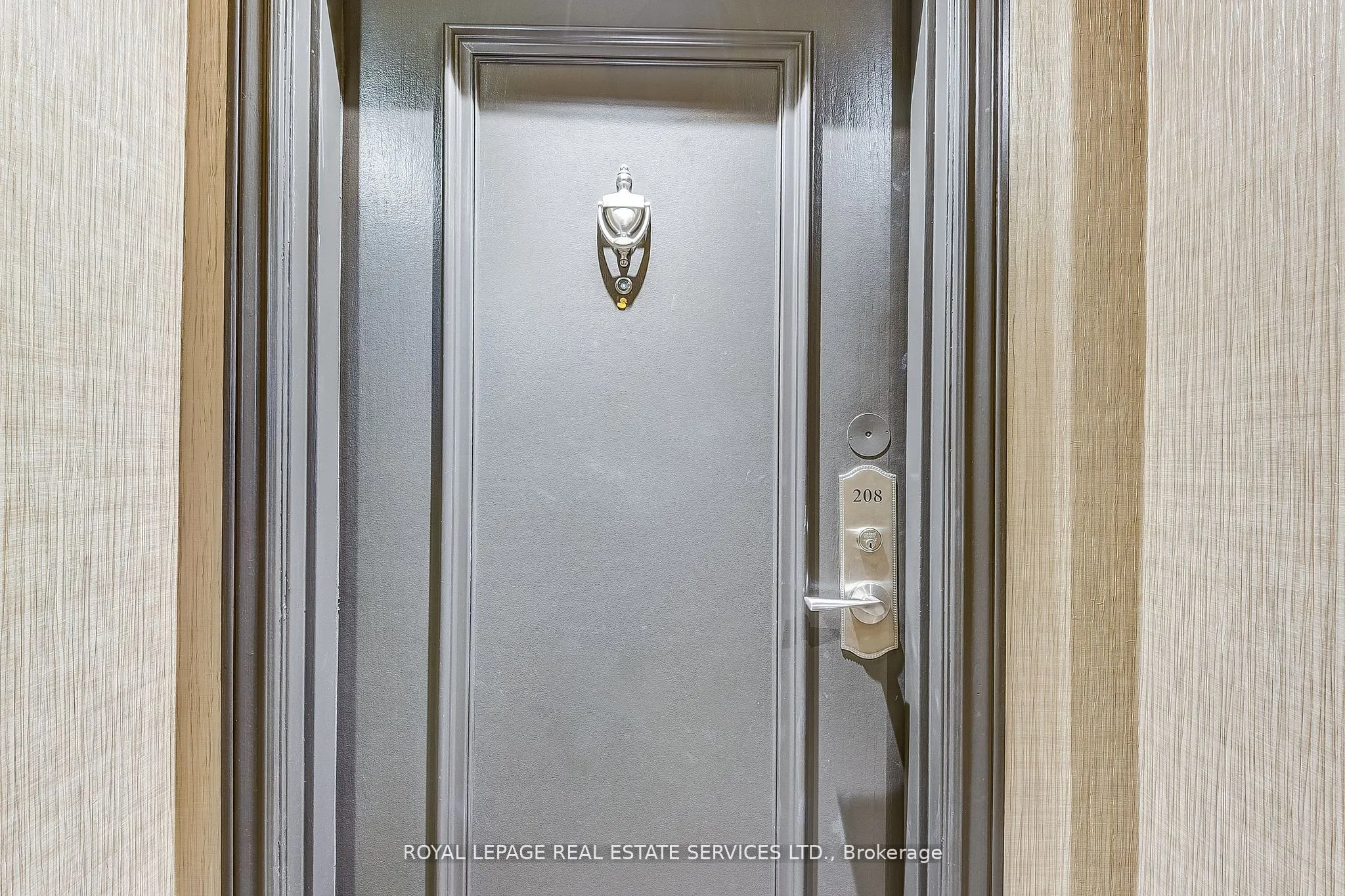 935 Royal York Road SE, #208
