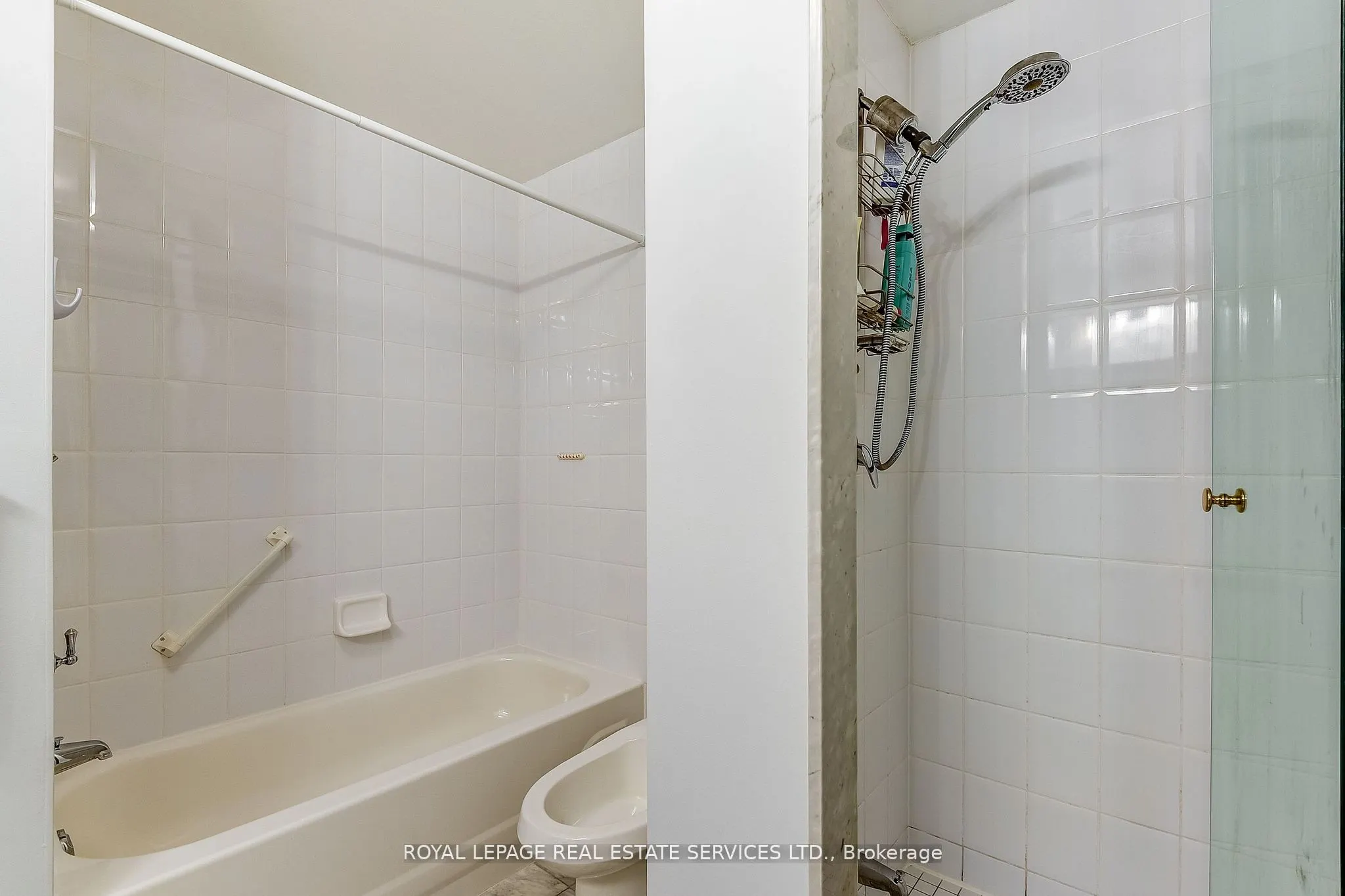 935 Royal York Road SE, #208