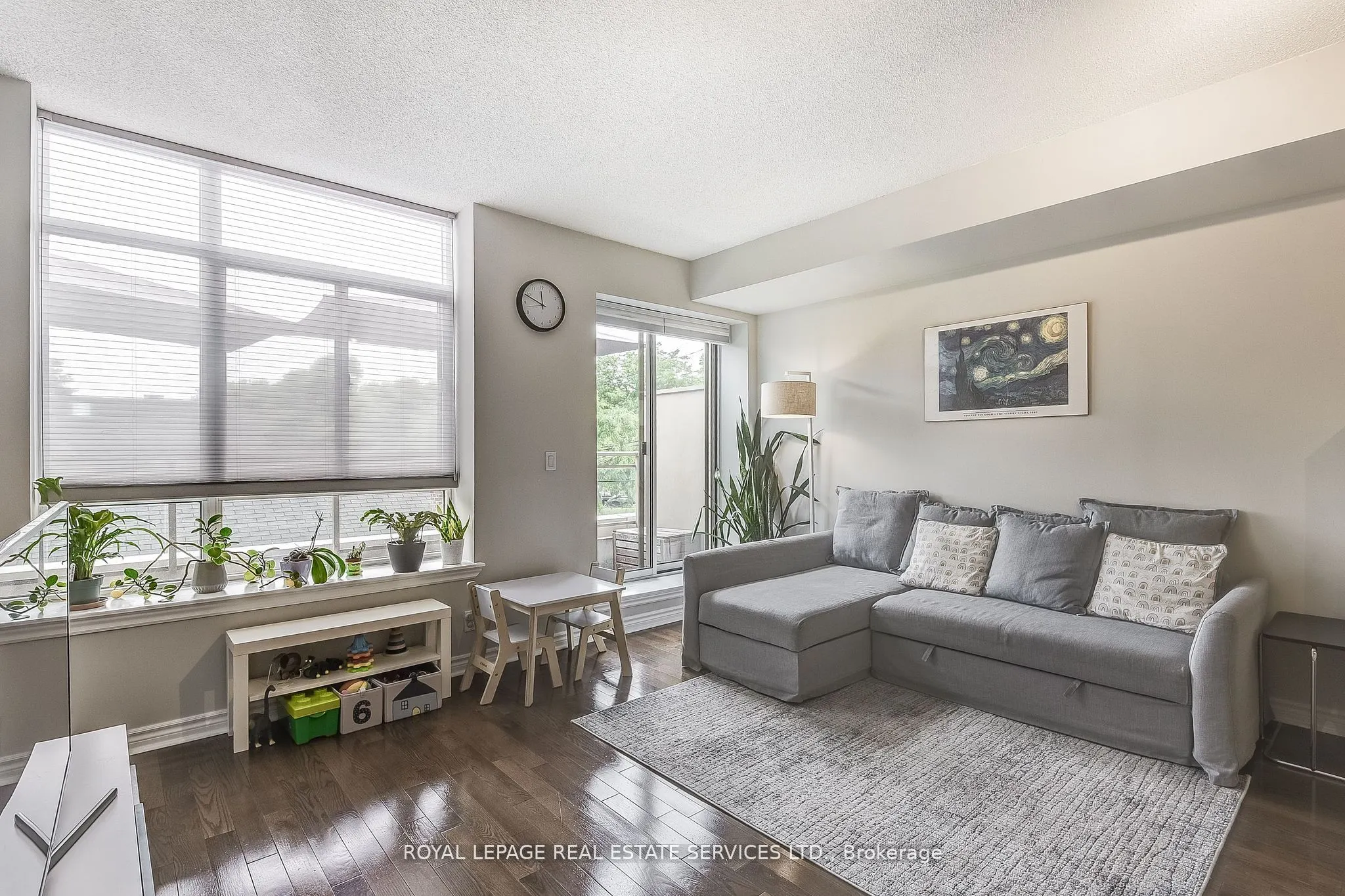 935 Royal York Road SE, #208