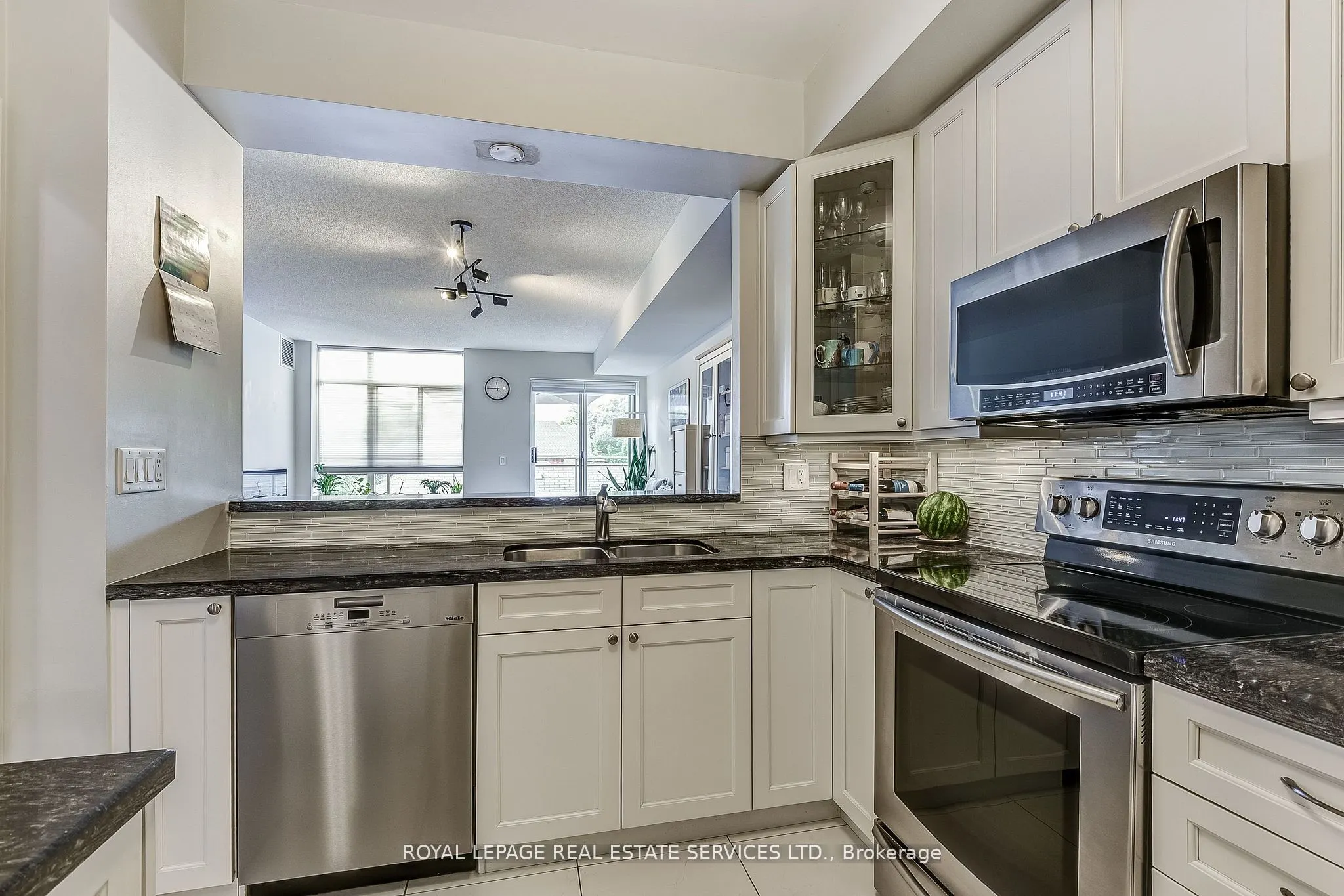 935 Royal York Road SE, #208