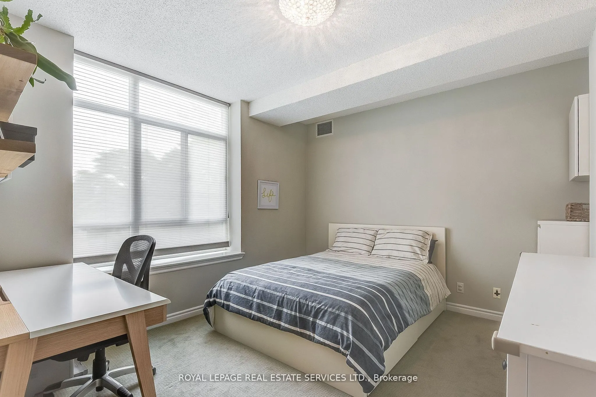 935 Royal York Road SE, #208