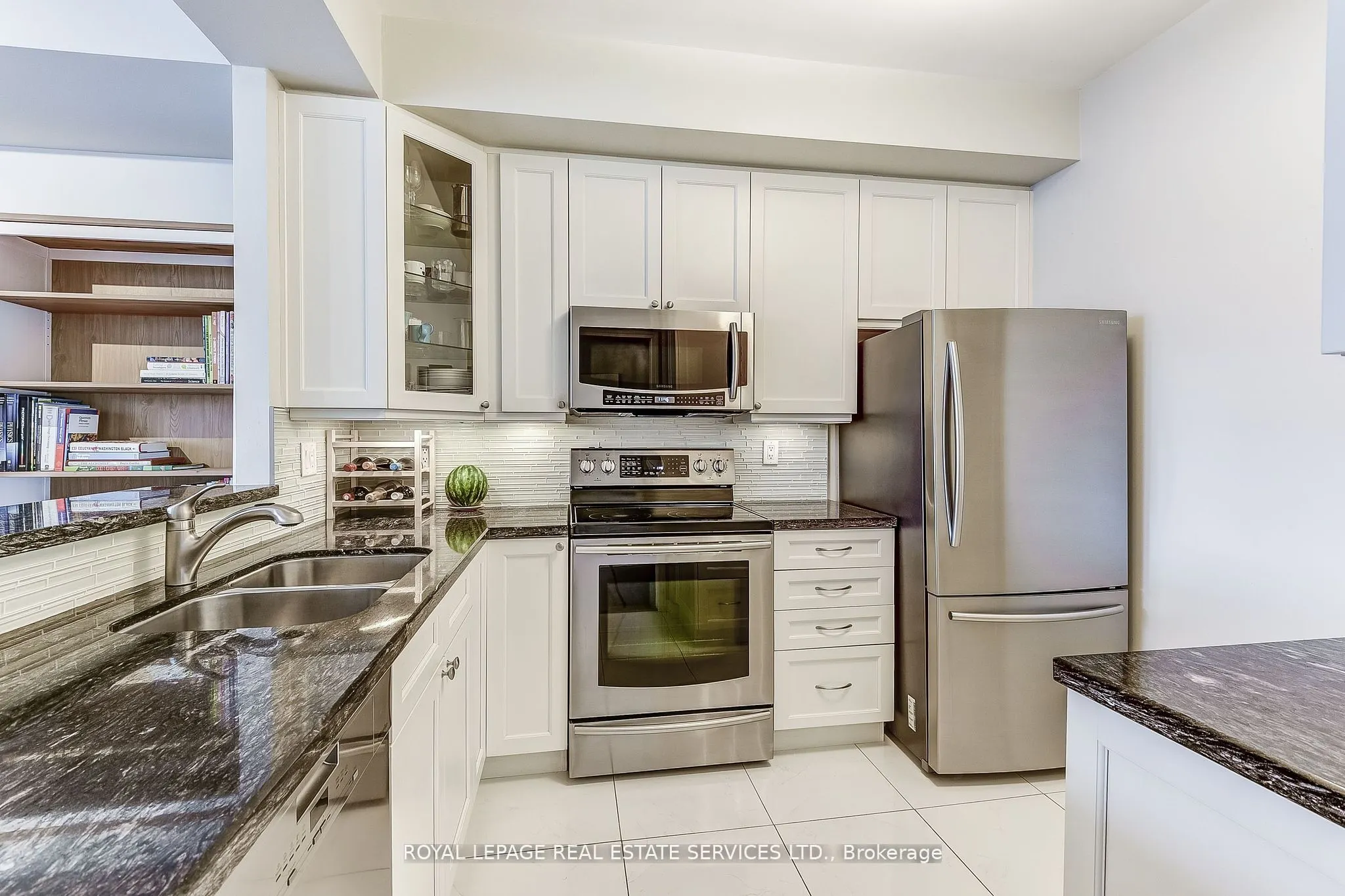 935 Royal York Road SE, #208