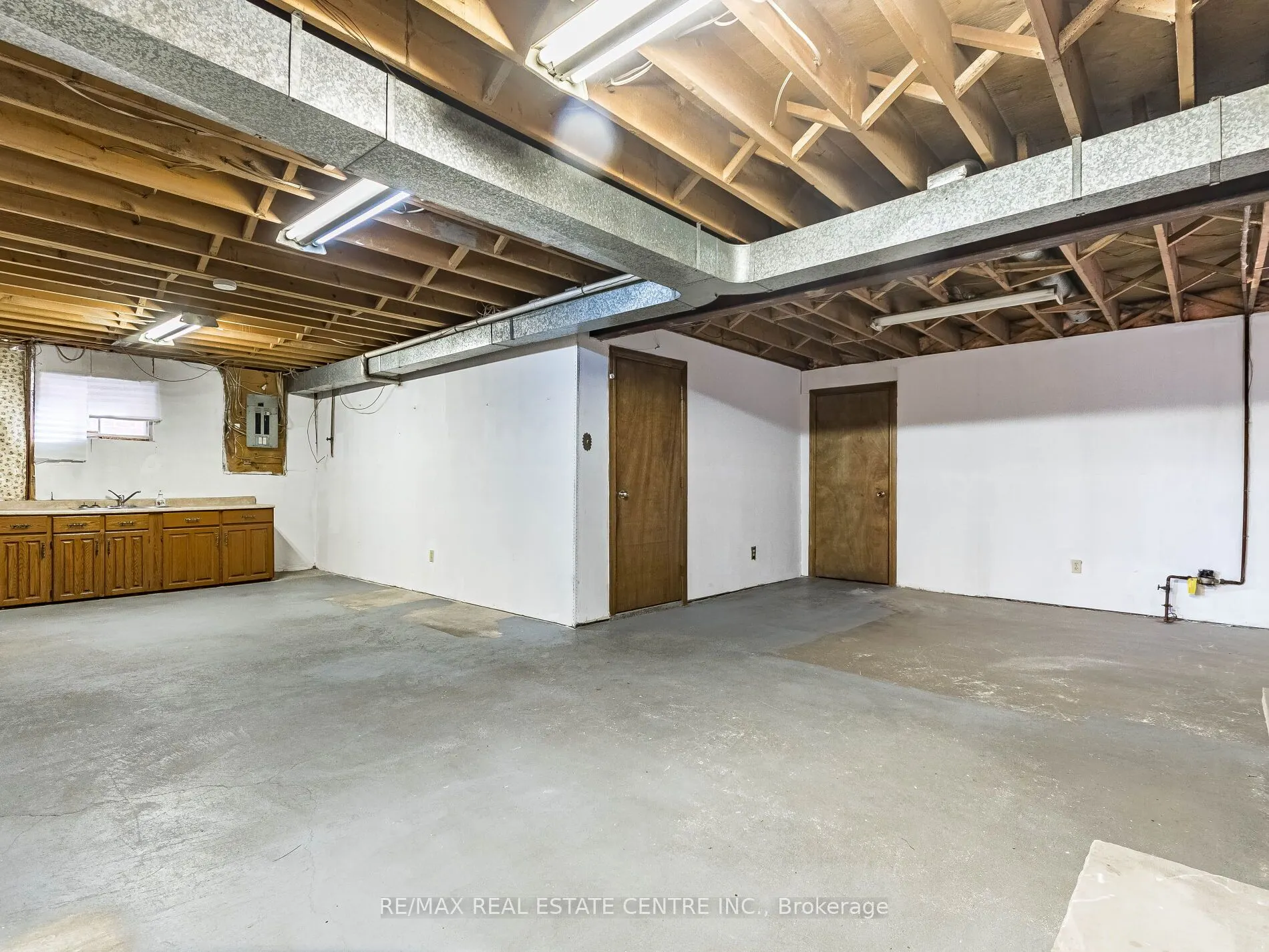 3137 Sunnyhill Drive