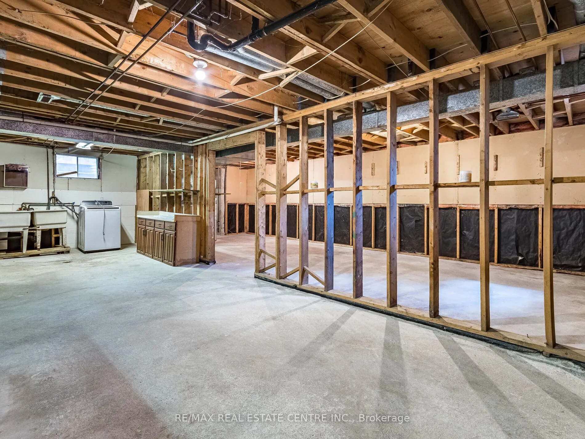 3137 Sunnyhill Drive