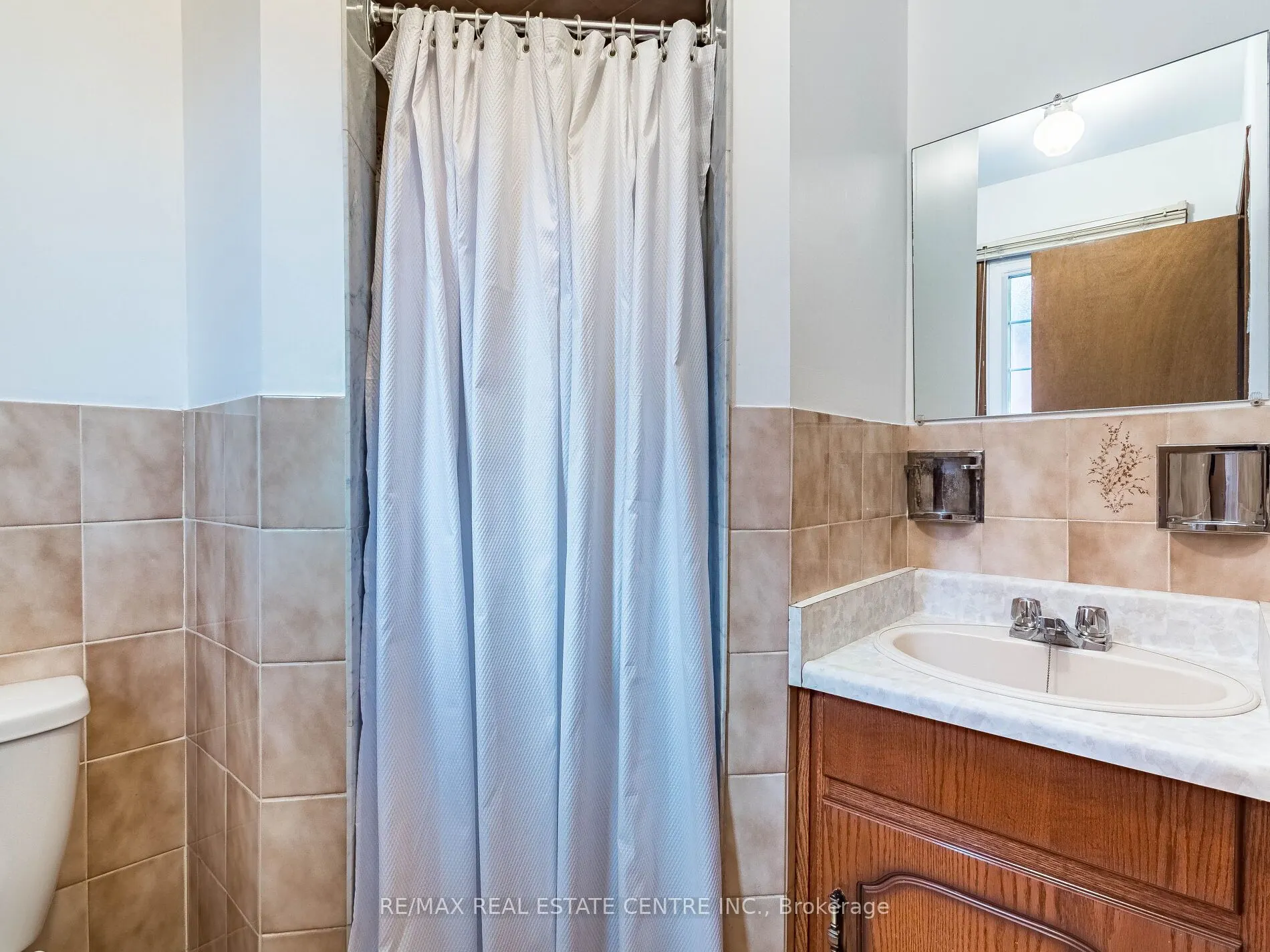 3137 Sunnyhill Drive