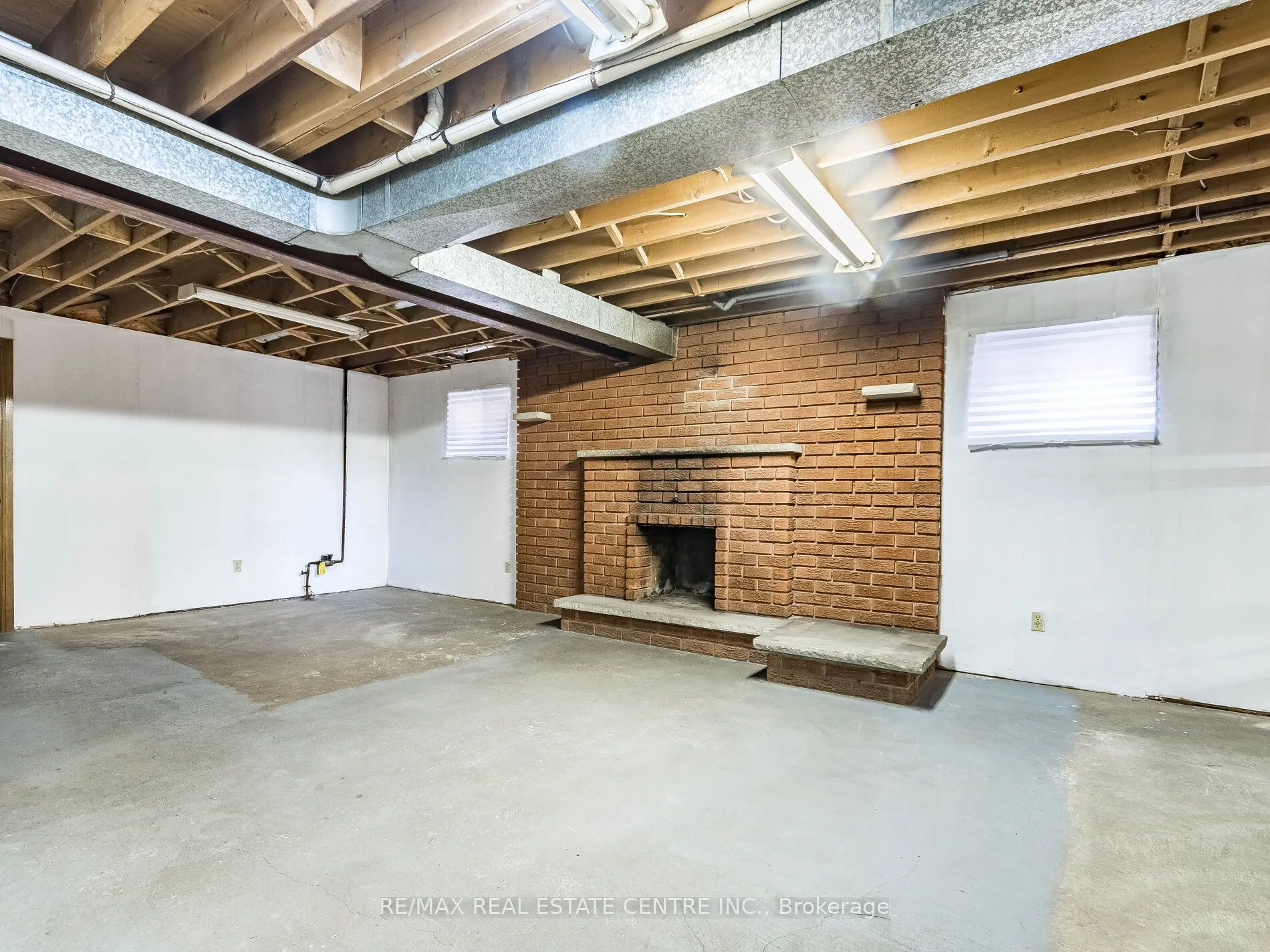 3137 Sunnyhill Drive