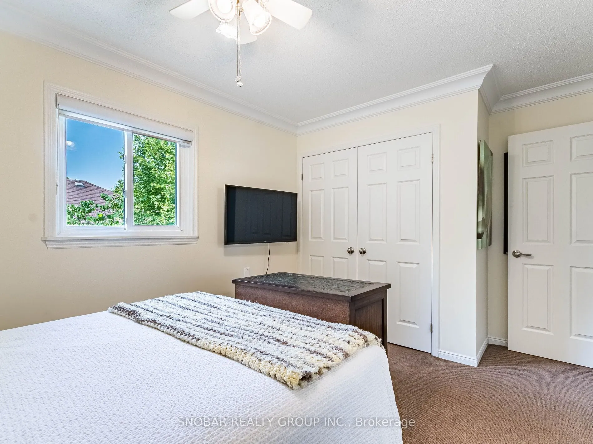 1100 Queen Street W, #2