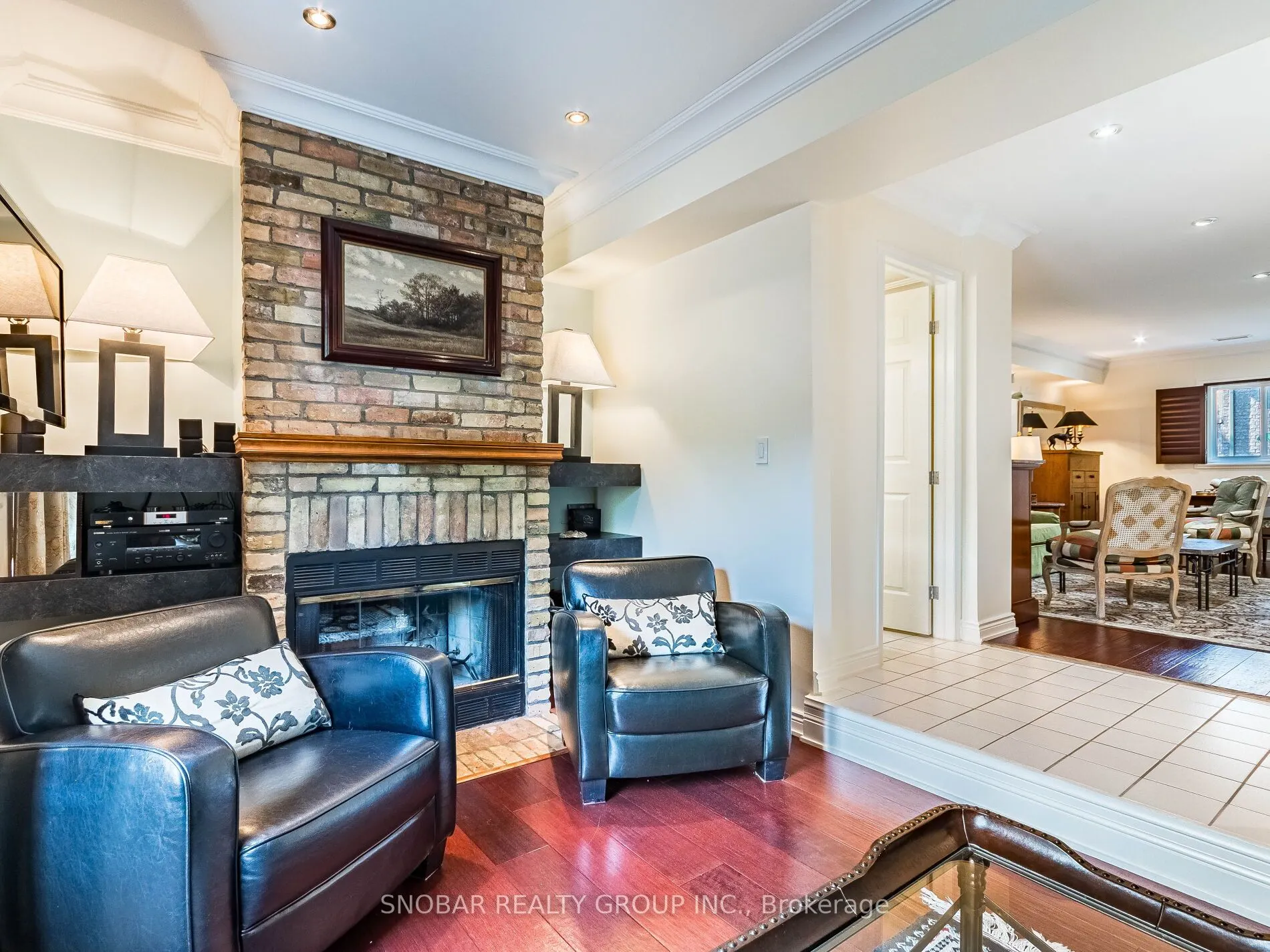 1100 Queen Street W, #2