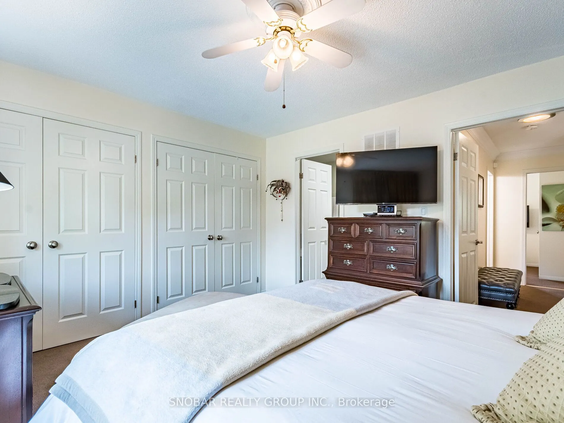 1100 Queen Street W, #2