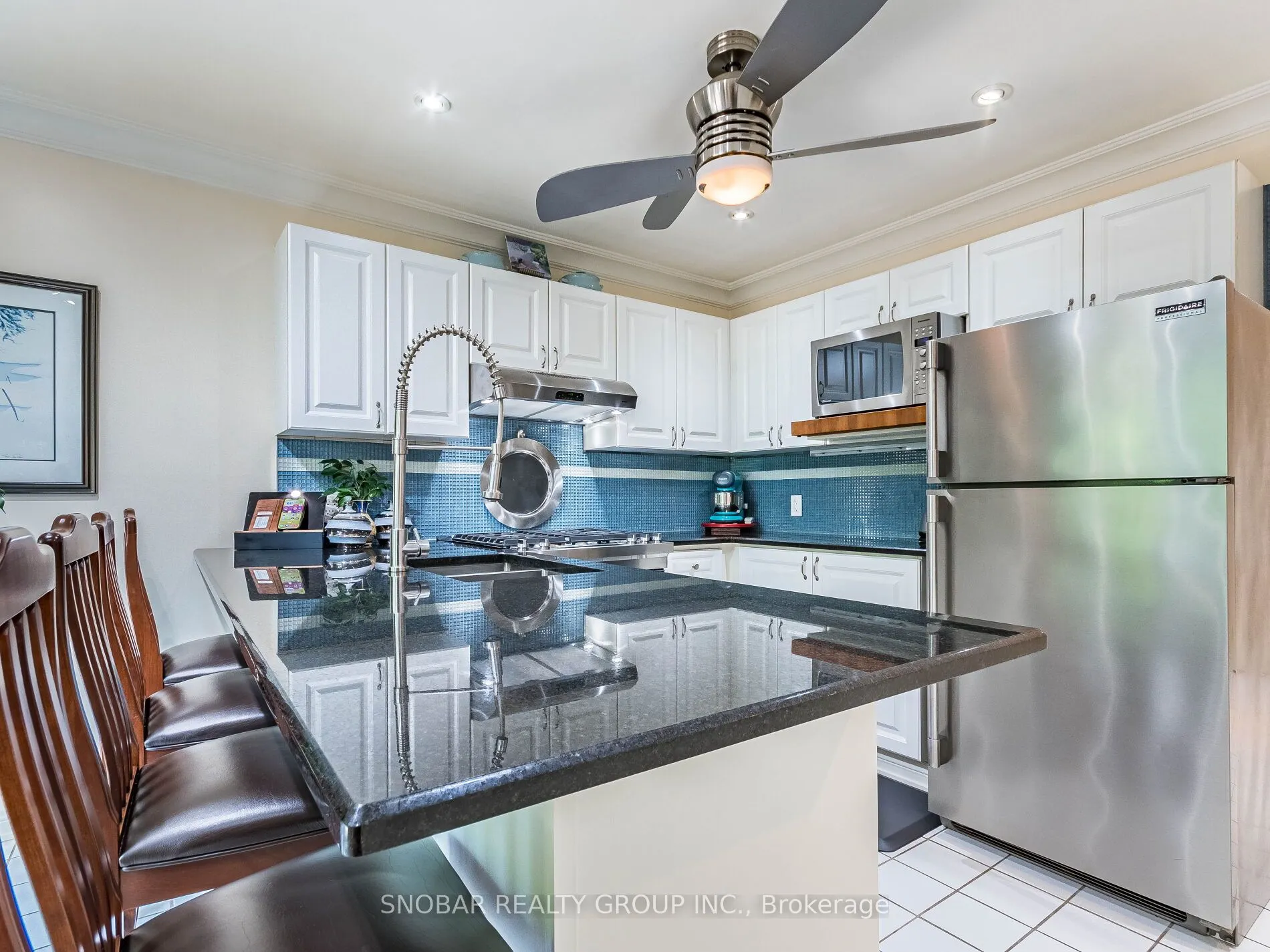 1100 Queen Street W, #2