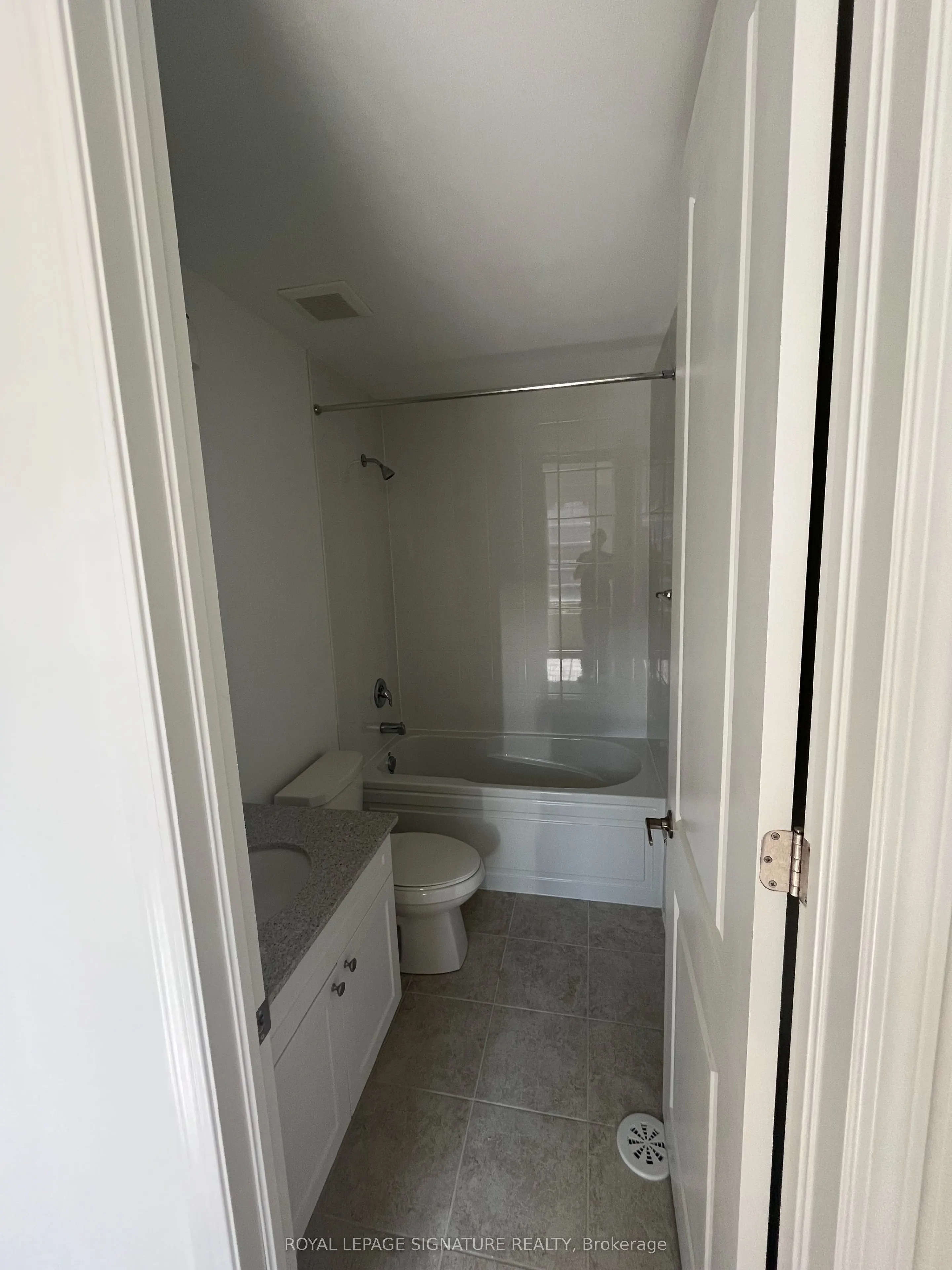 1259 Lily Crescent, #10