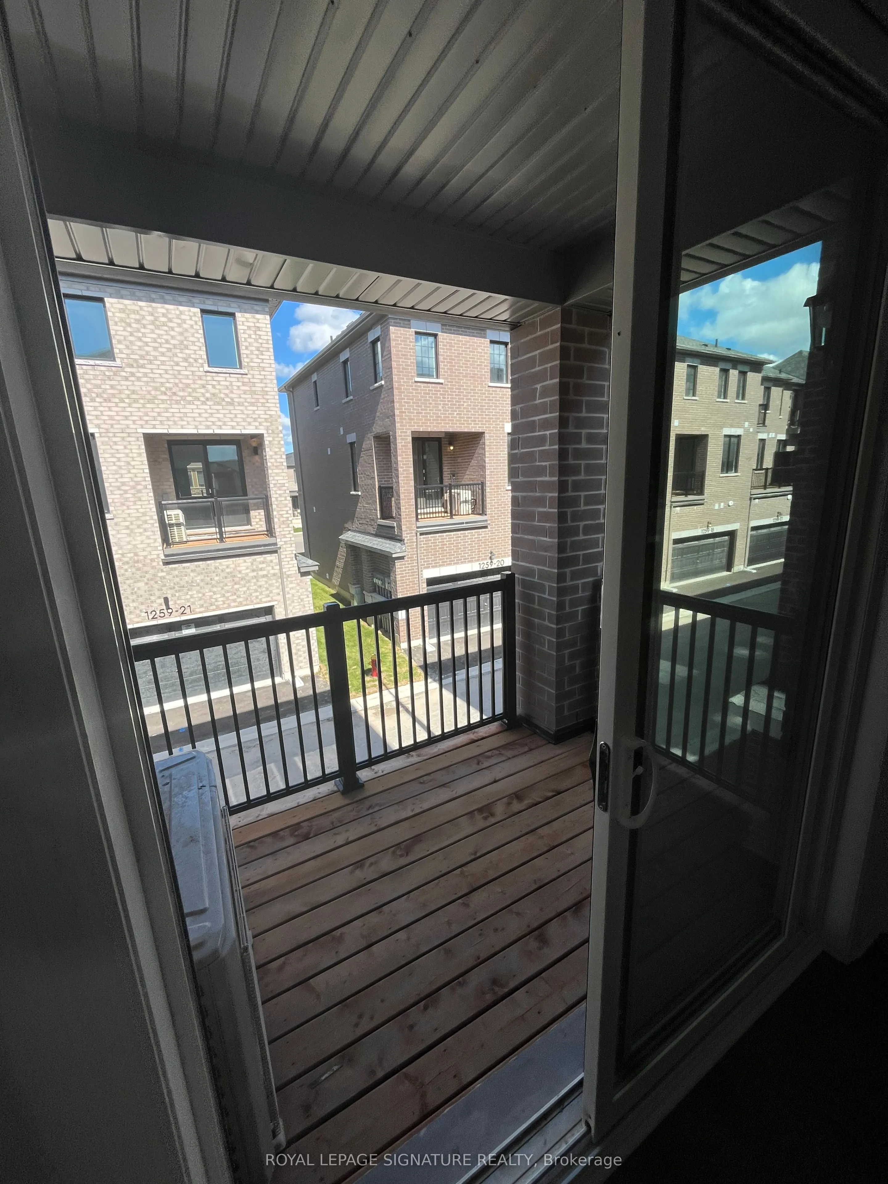 1259 Lily Crescent, #10