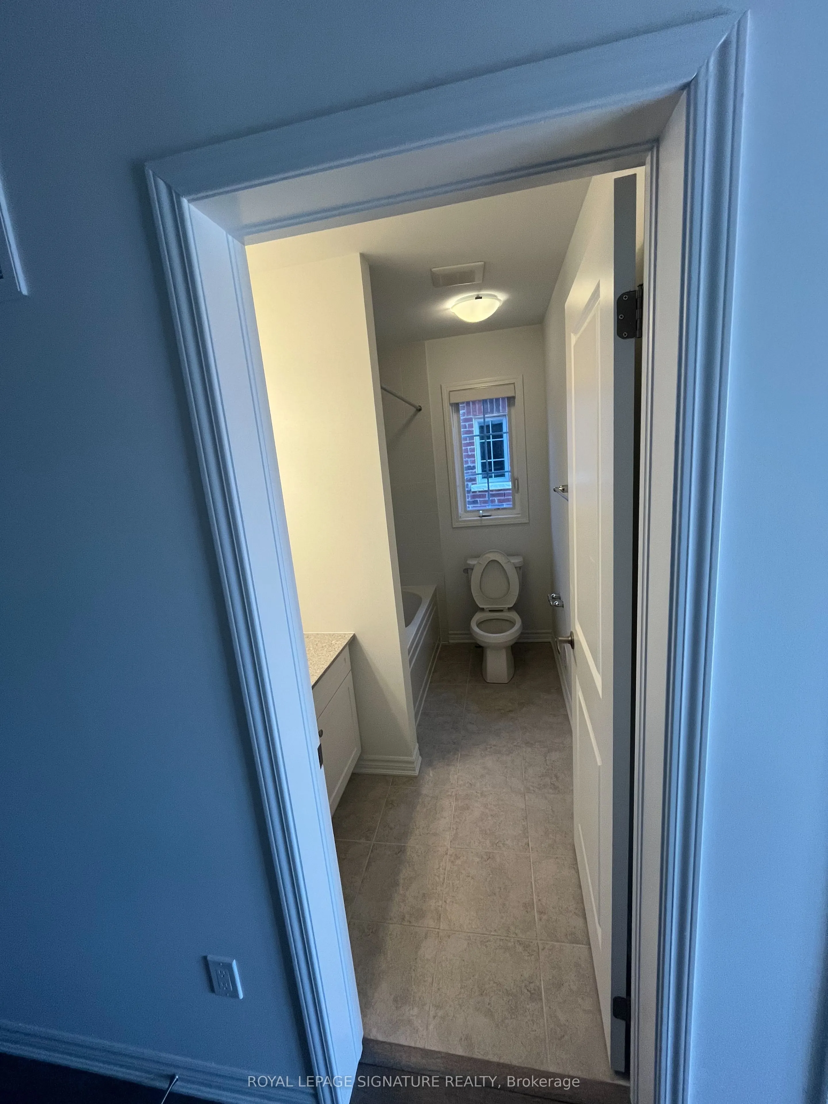 1259 Lily Crescent, #10