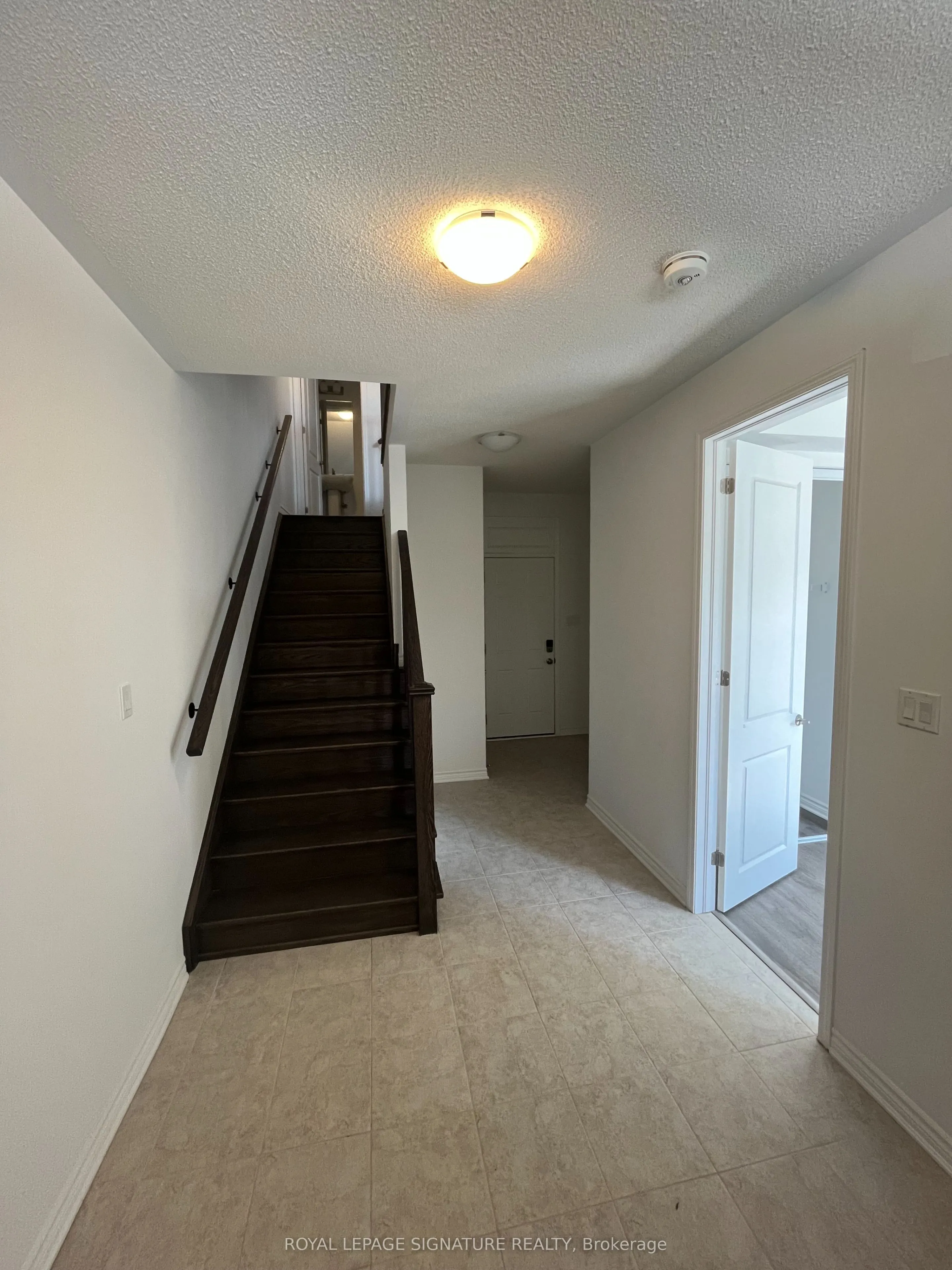 1259 Lily Crescent, #10