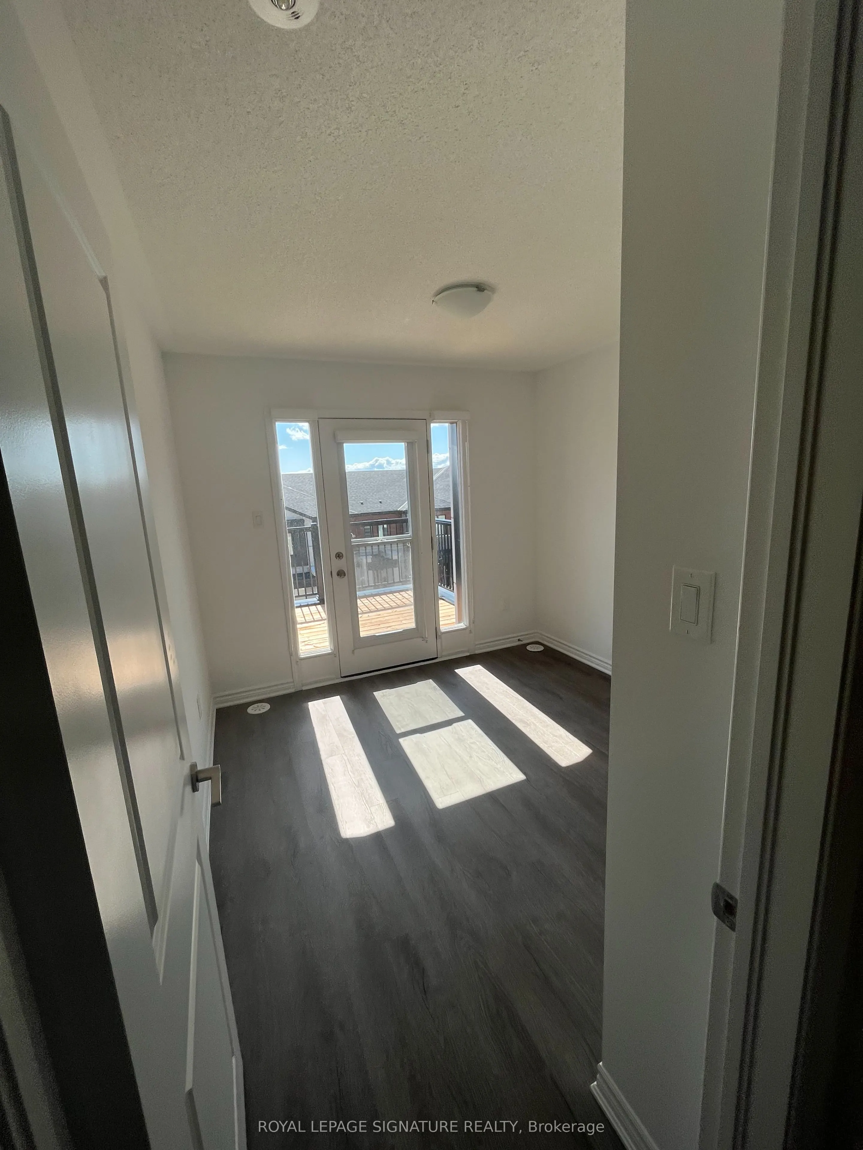 1259 Lily Crescent, #10