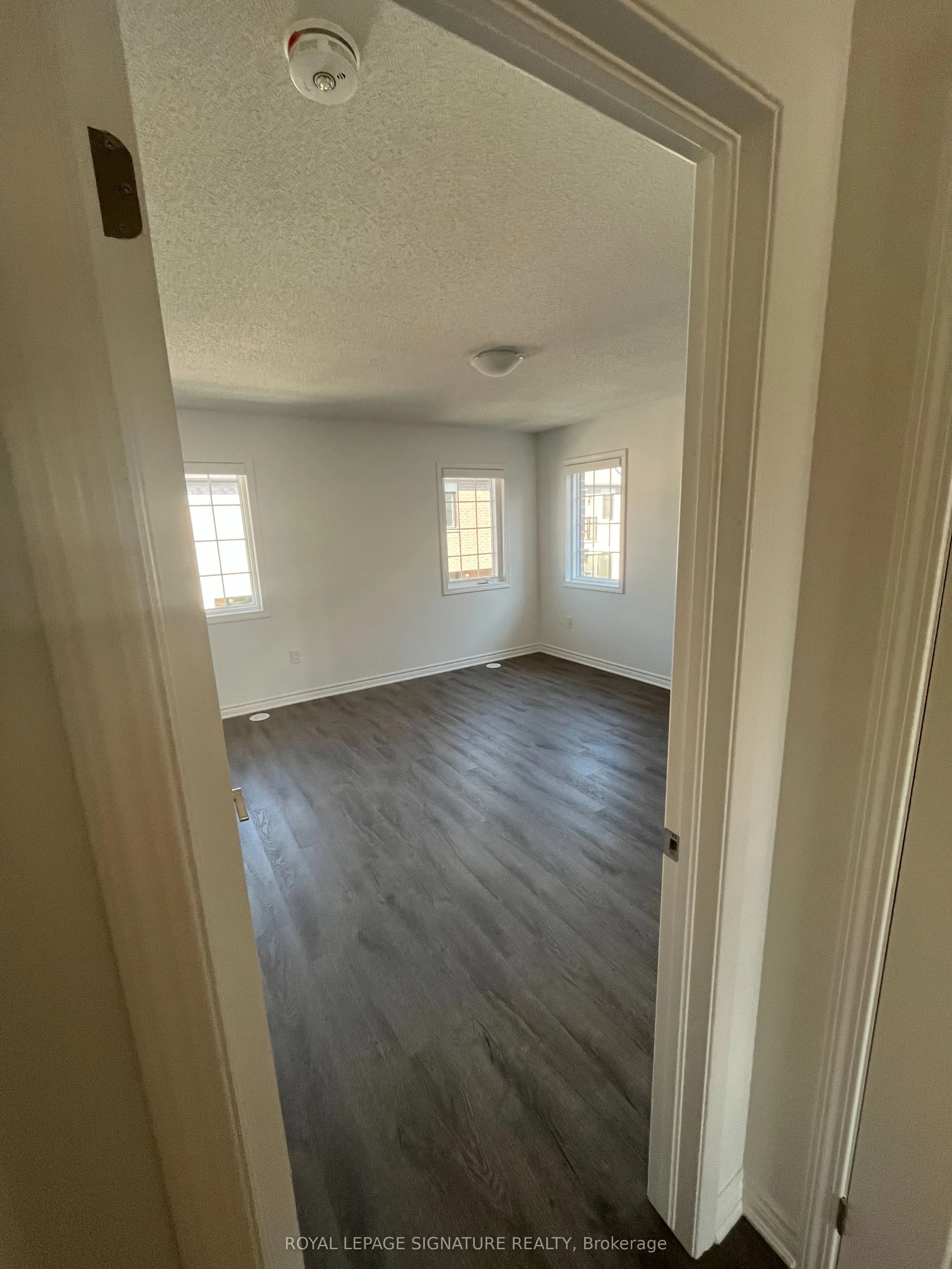 1259 Lily Crescent, #10