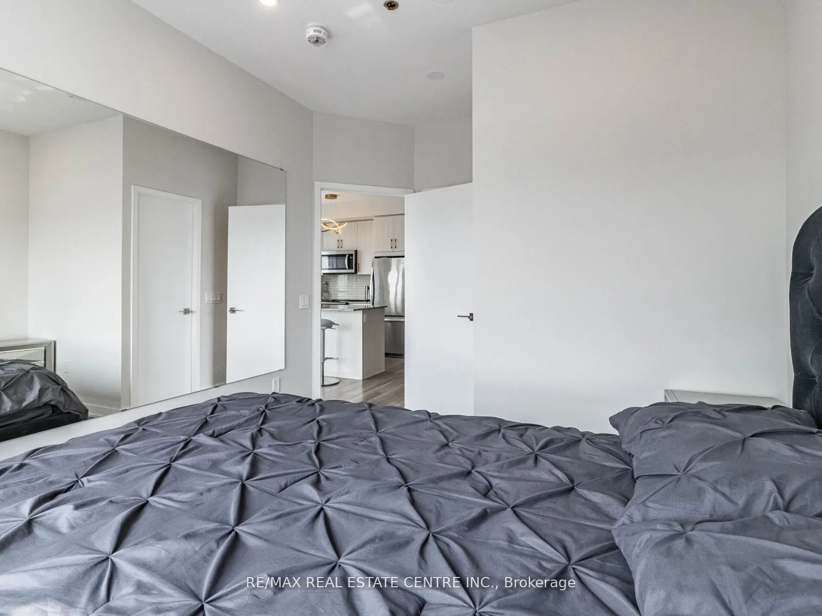 4085 PARKSIDE VILLAGE Drive, #2302