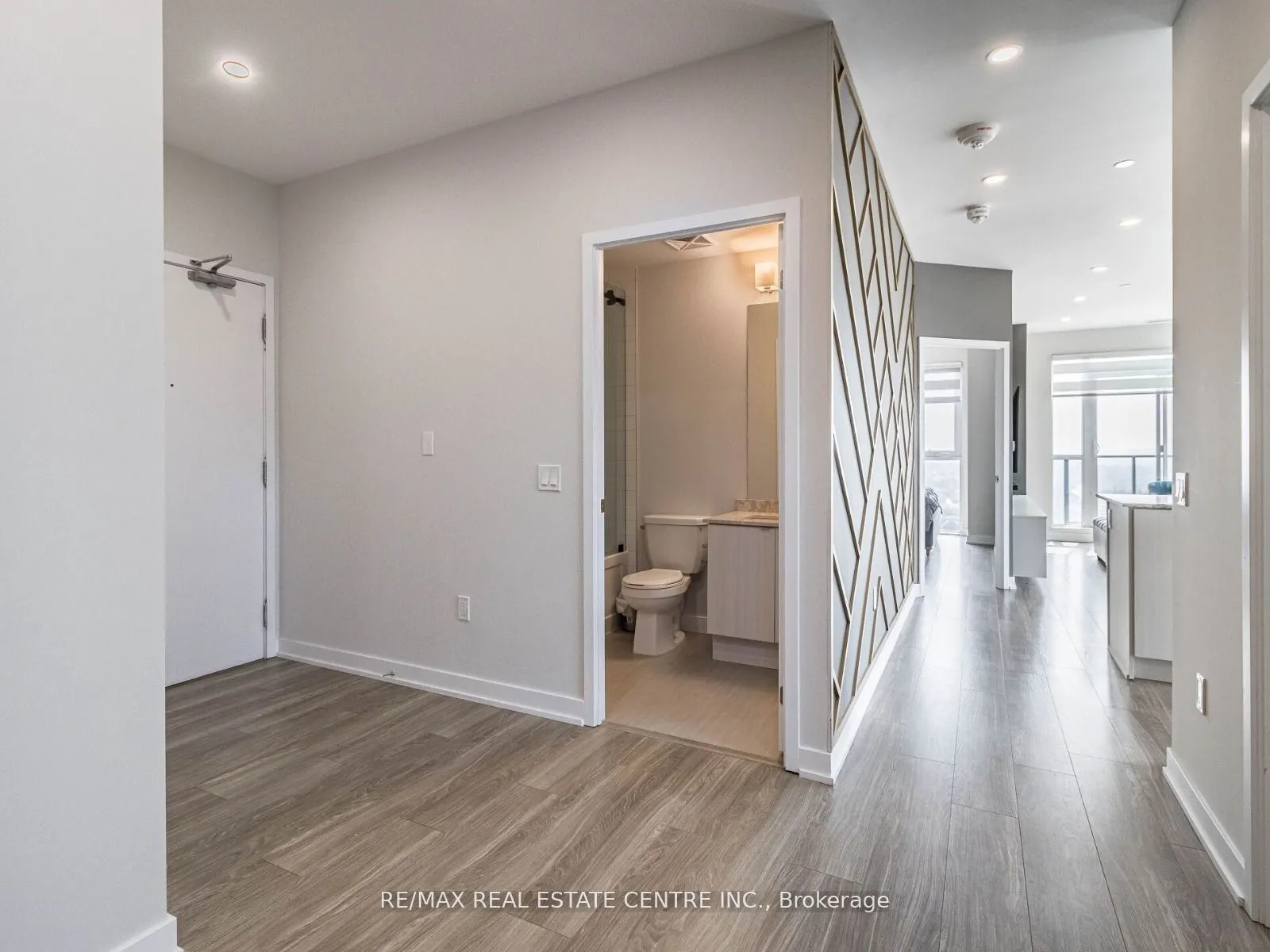 4085 PARKSIDE VILLAGE Drive, #2302