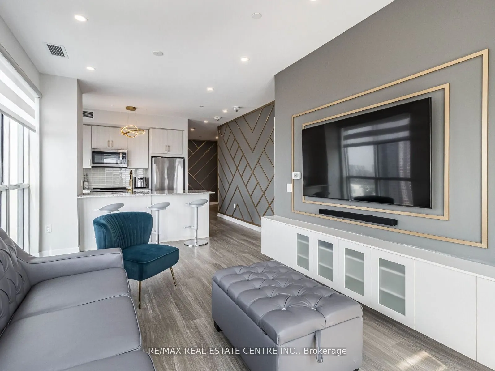4085 PARKSIDE VILLAGE Drive, #2302