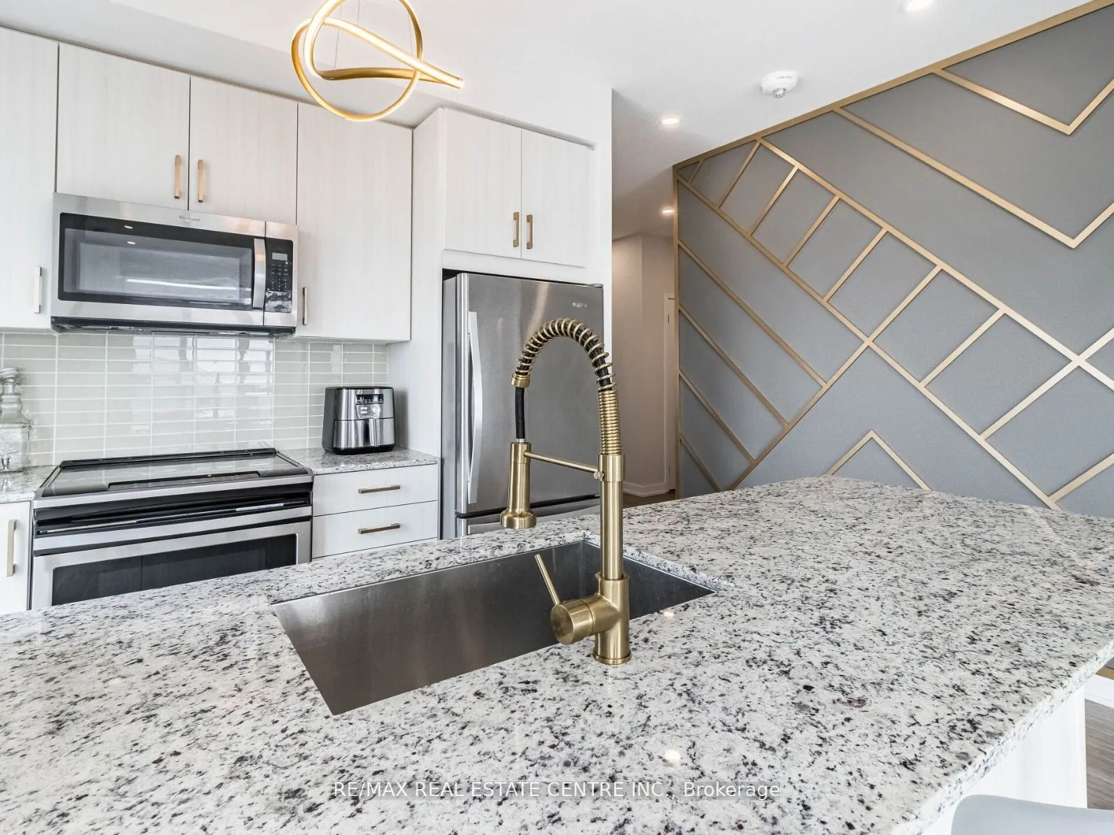 4085 PARKSIDE VILLAGE Drive, #2302